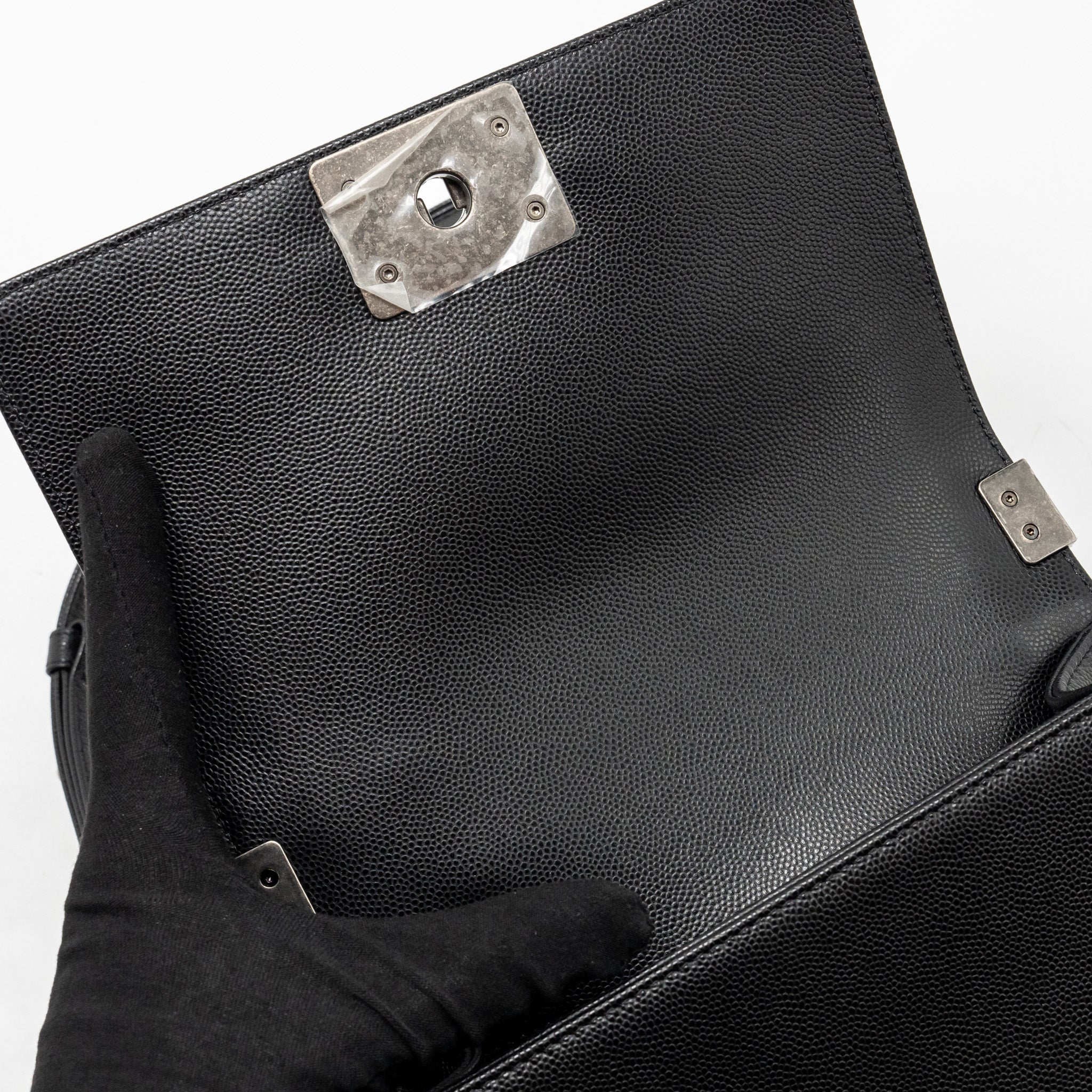 CHANEL SMALL BOY BAG CAVIAR BLACK SHW (MICROCHIP)