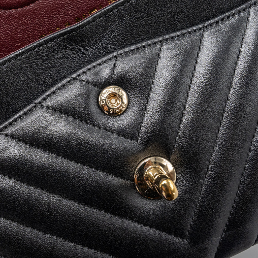 CHANEL SMALL CLASSIC FLAP BAG CHEVRON LAMBSKIN BLACK LGHW
