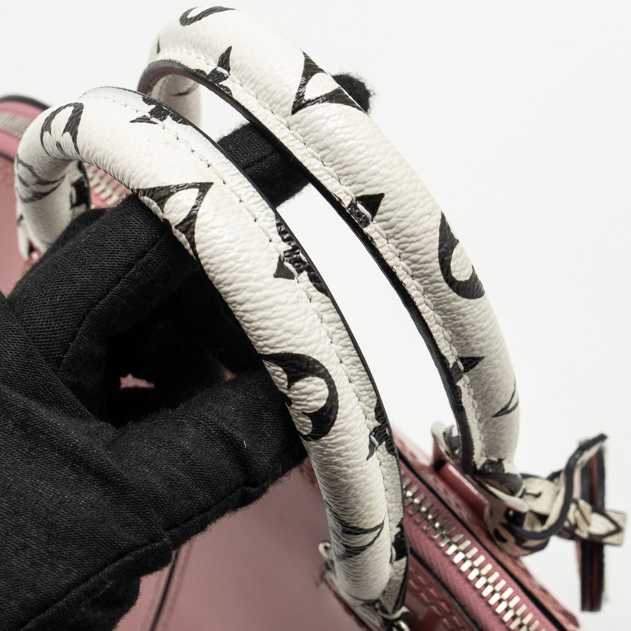 LOUIS VUITTON ALMA BB VERNIS PATENT ROSE BLUSH SHW