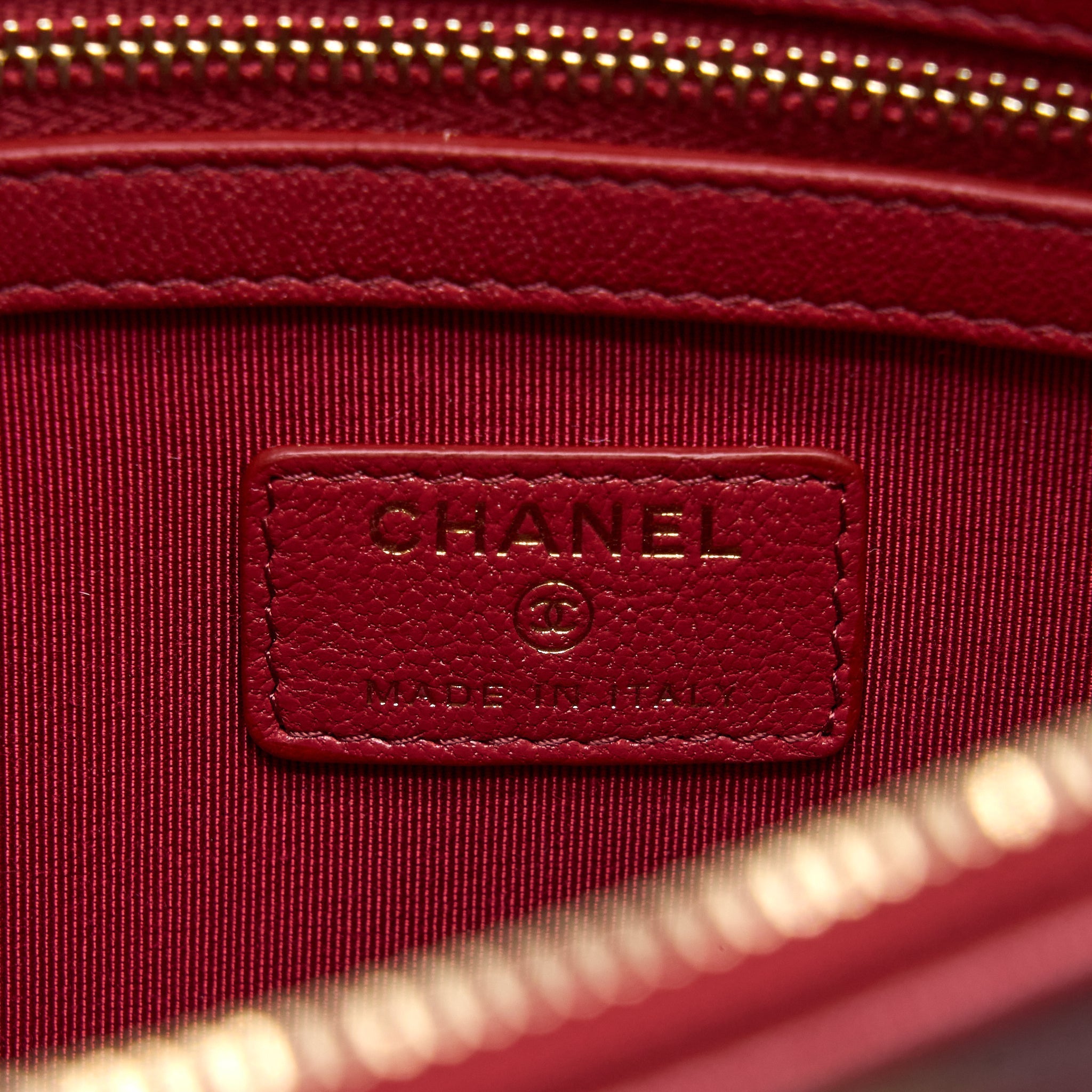 CHANEL CC LOGO QUILTED ZIP POUCH/CLUTCH CALFSKIN RED GHW