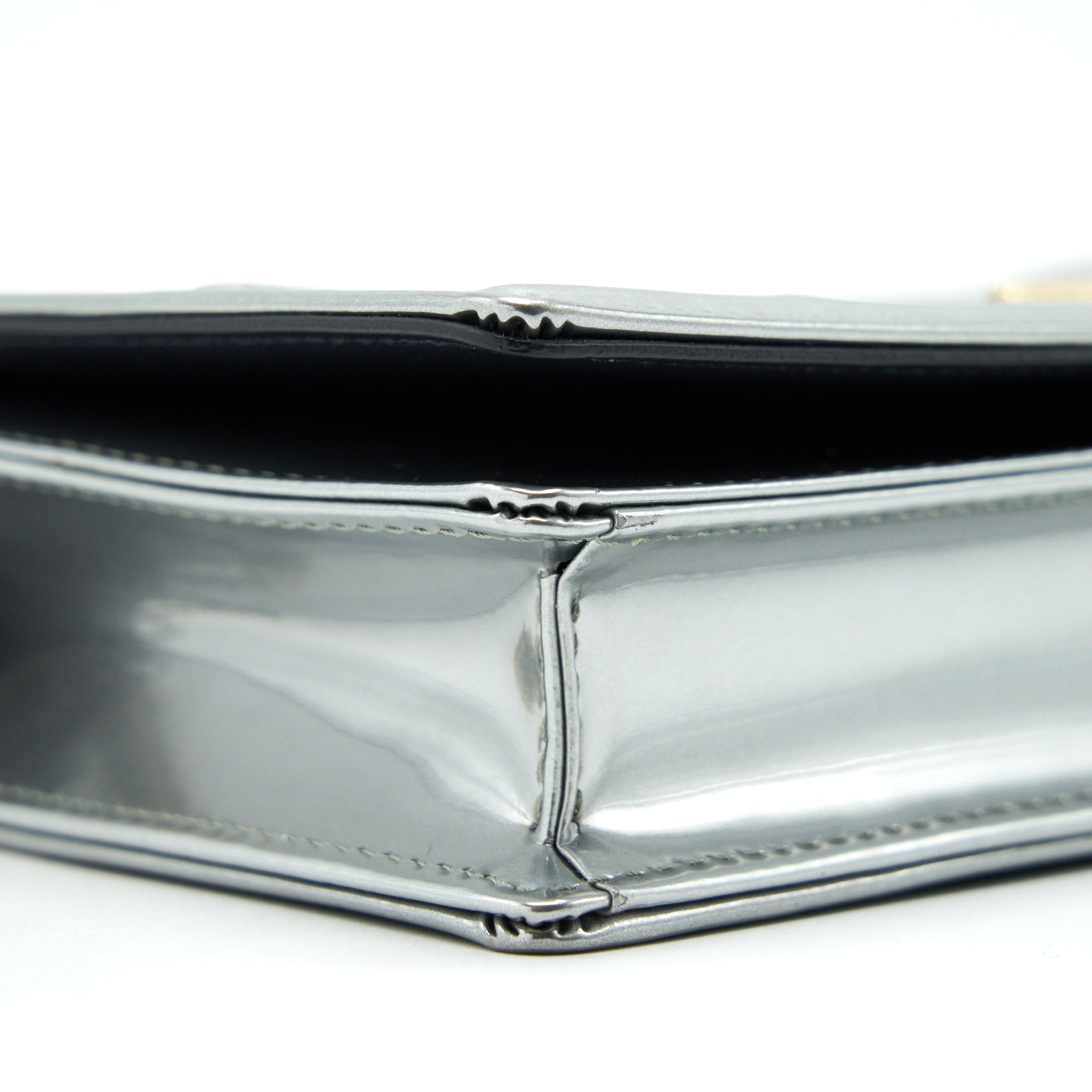 DIOR DIORAMA WALLET ON CHAIN IN METALLIC SILVER GHW