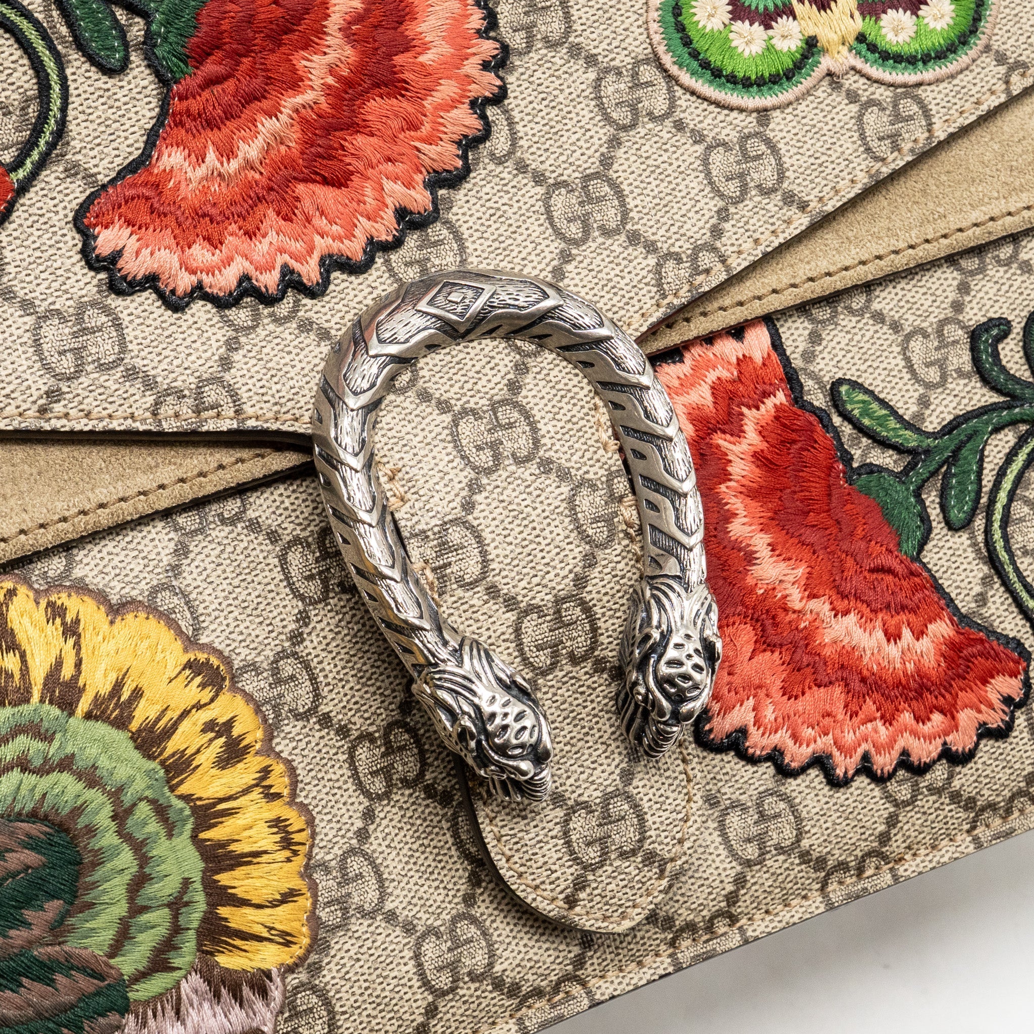 GUCCI MEDIUM EMBROIDERED DIONYSUS SHOULDER BAG GG SUPREME CANVAS/LEATHER MULTICOLOUR SHW