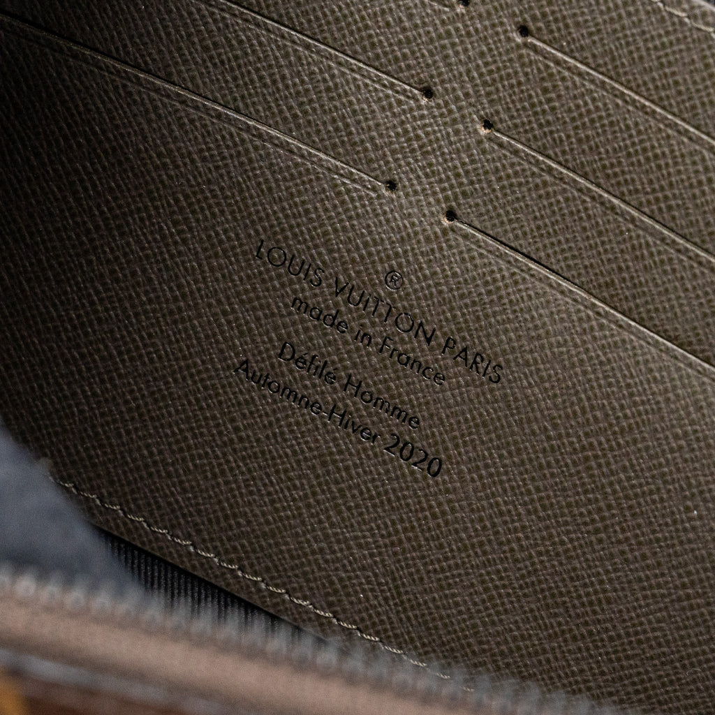 LOUIS VUITTON SOFT TRUNK WALLET TAIGA / MONOGRAM CANVAS KHAKI GREEN WITH BLACK HARDWARE
