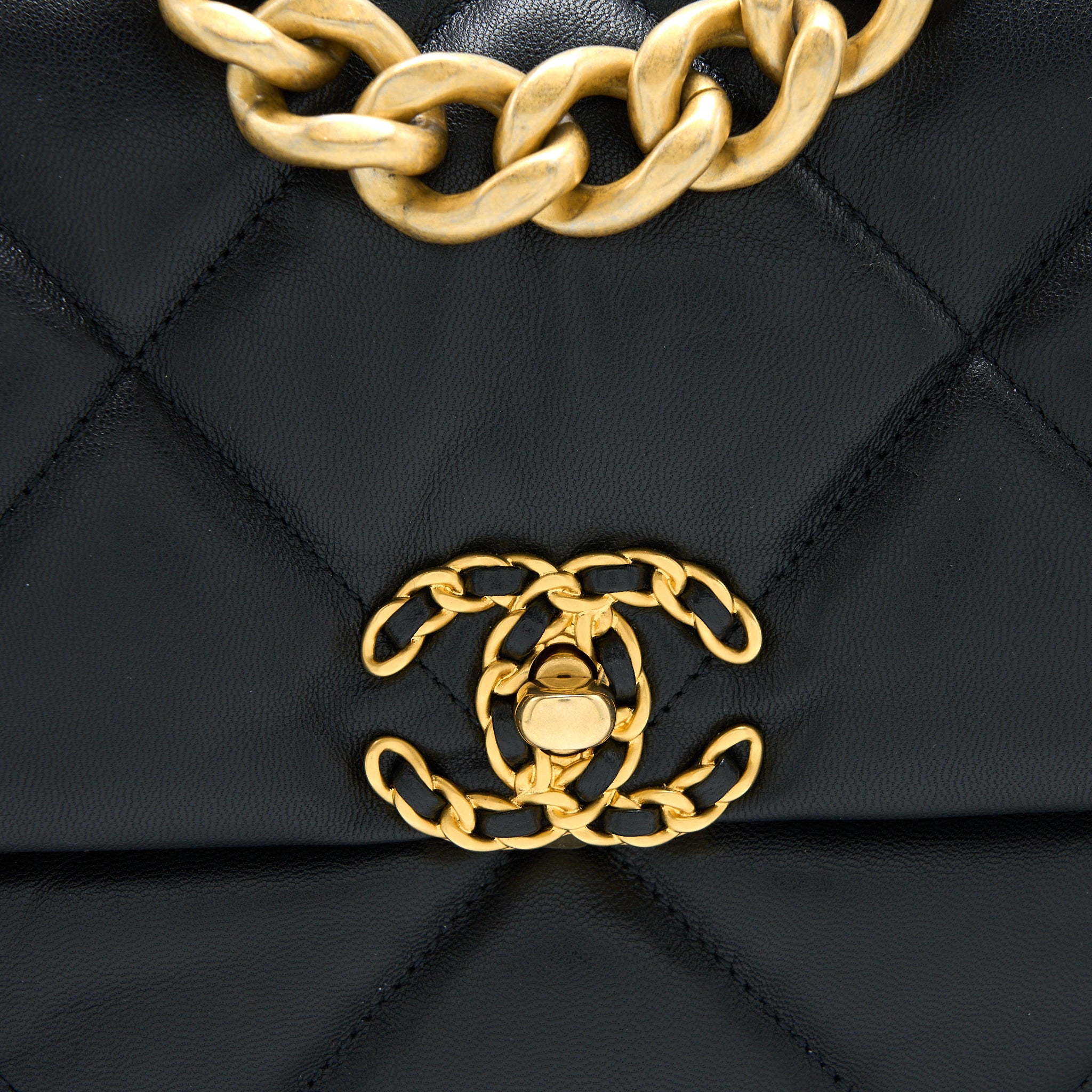 CHANEL MEDIUM 19 BAG GOATSKIN BLACK MULTICOLOUR HARDWARE