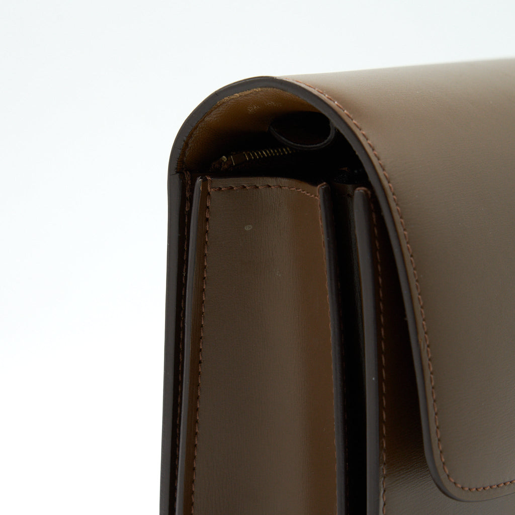CELINE CLASSIC MEDIUM BOX BAG IN CARAMEL