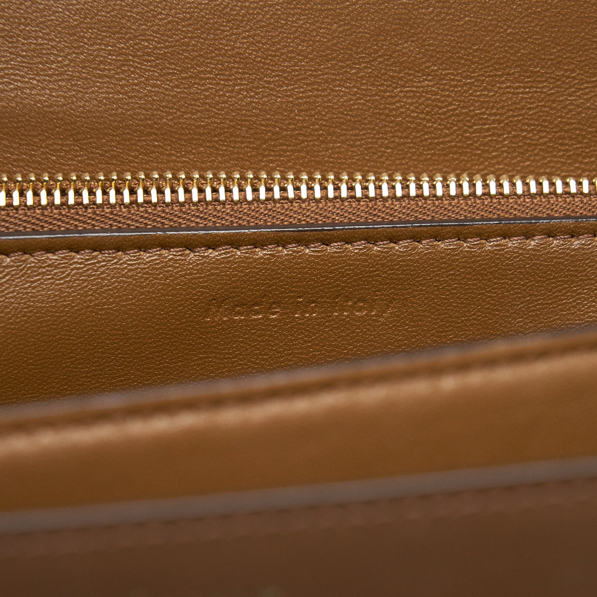 CELINE CLASSIC MEDIUM BOX BAG IN CARAMEL