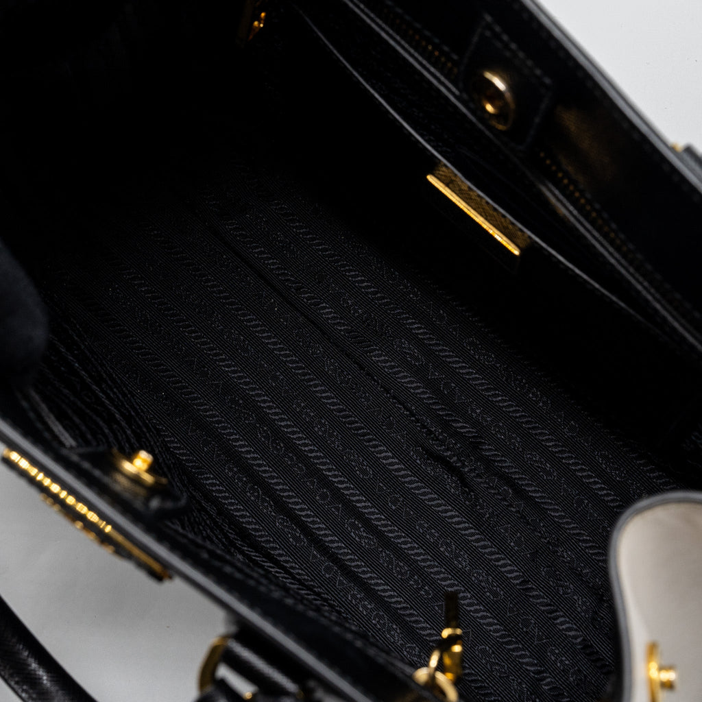 PRADA TOTE BAG SAFFIANO CALFSKIN BLACK / WHITE GHW
