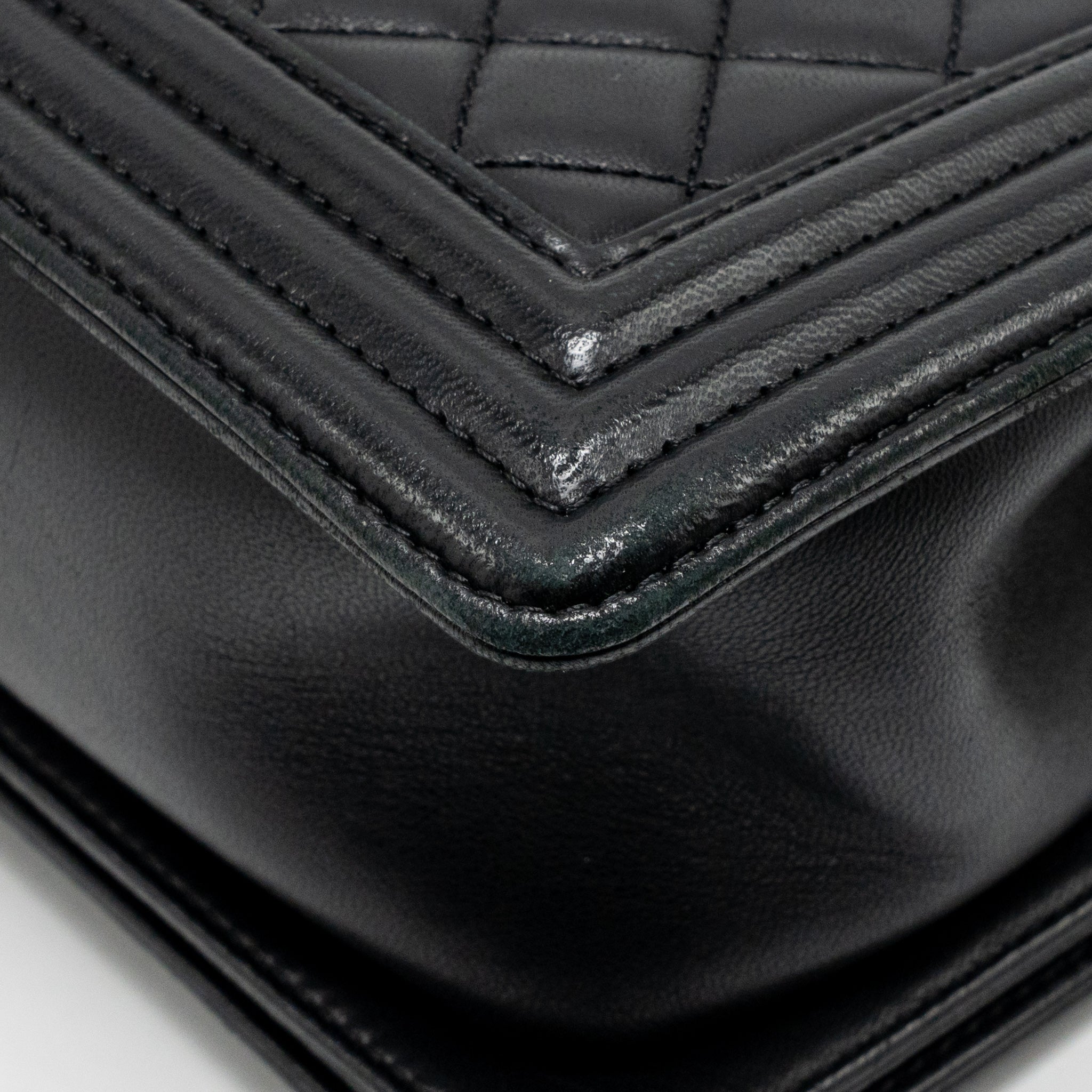 CHANEL MEDIUM BOY BAG LAMBSKIN BLACK GHW