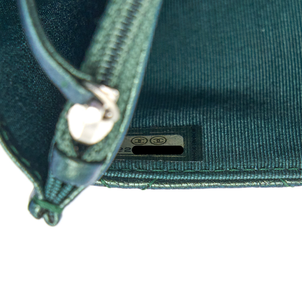 CHANEL CLASSIC WALLET ON CHAIN GOATSKIN IRIDESCENT GREEN RAINBOW HARDWARE