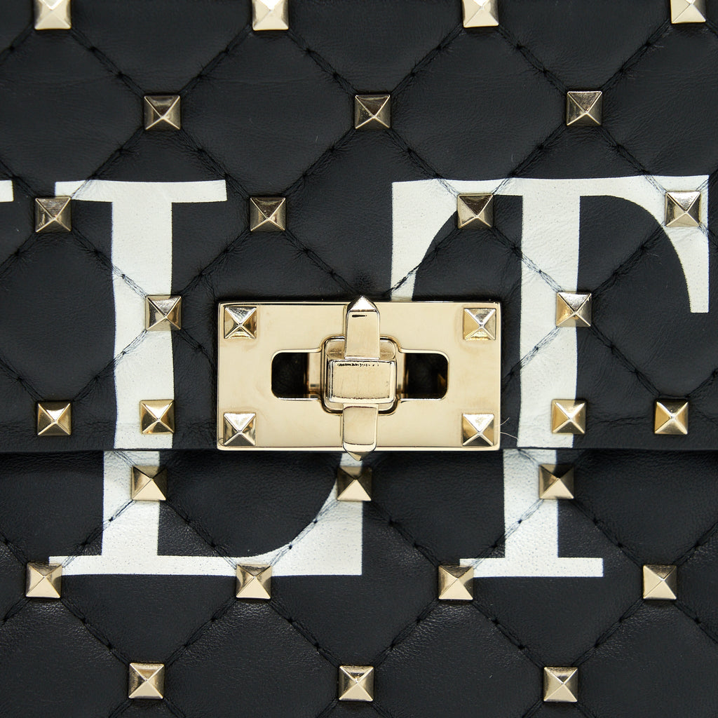 VALENTINO GARAVANI MEDIUM ROCKSTUD SPIKE SHOULDER BLACK LETTER PRINT LGHW