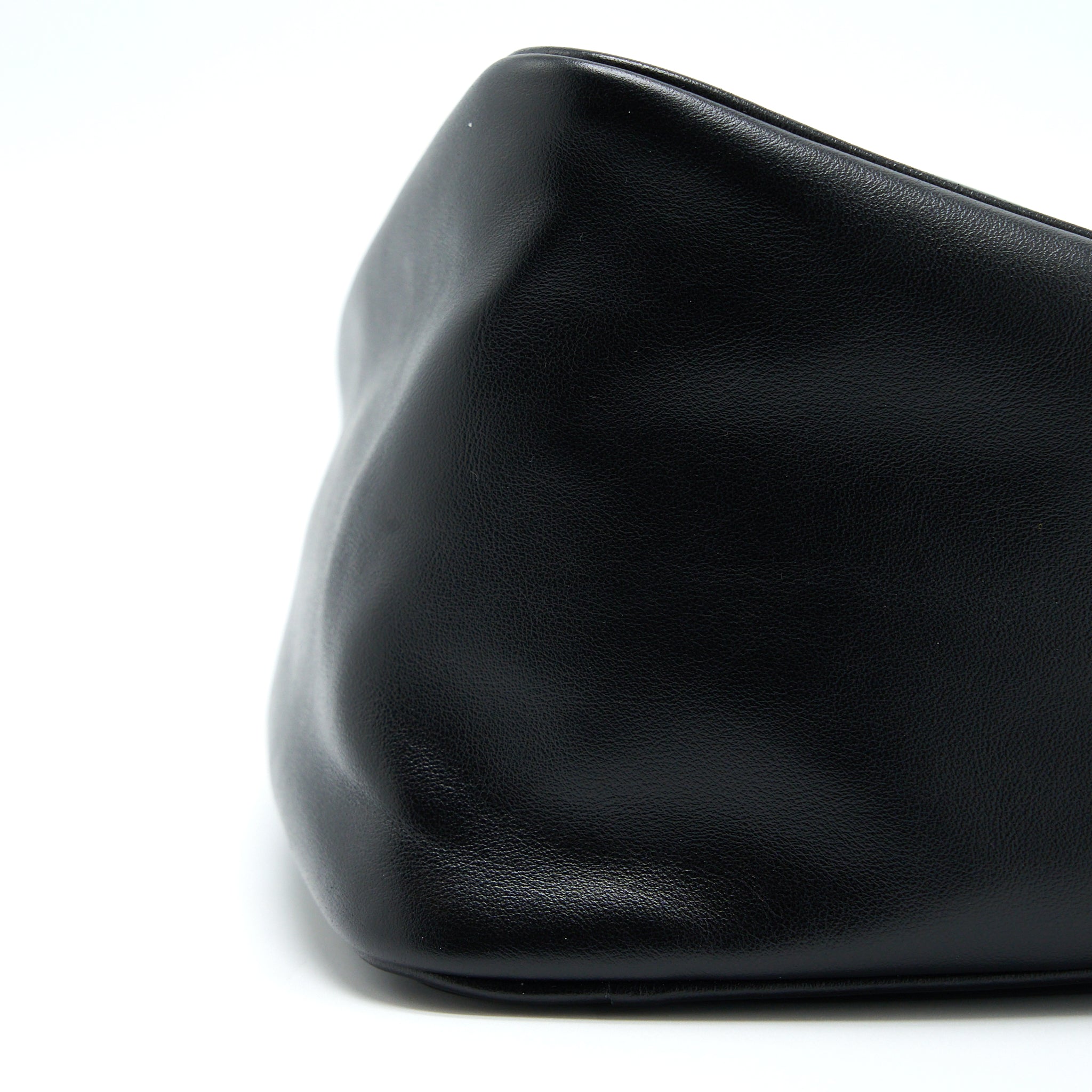 PRADA TRIANGLE SHOULDER BAG LEATHER BLACK SHW