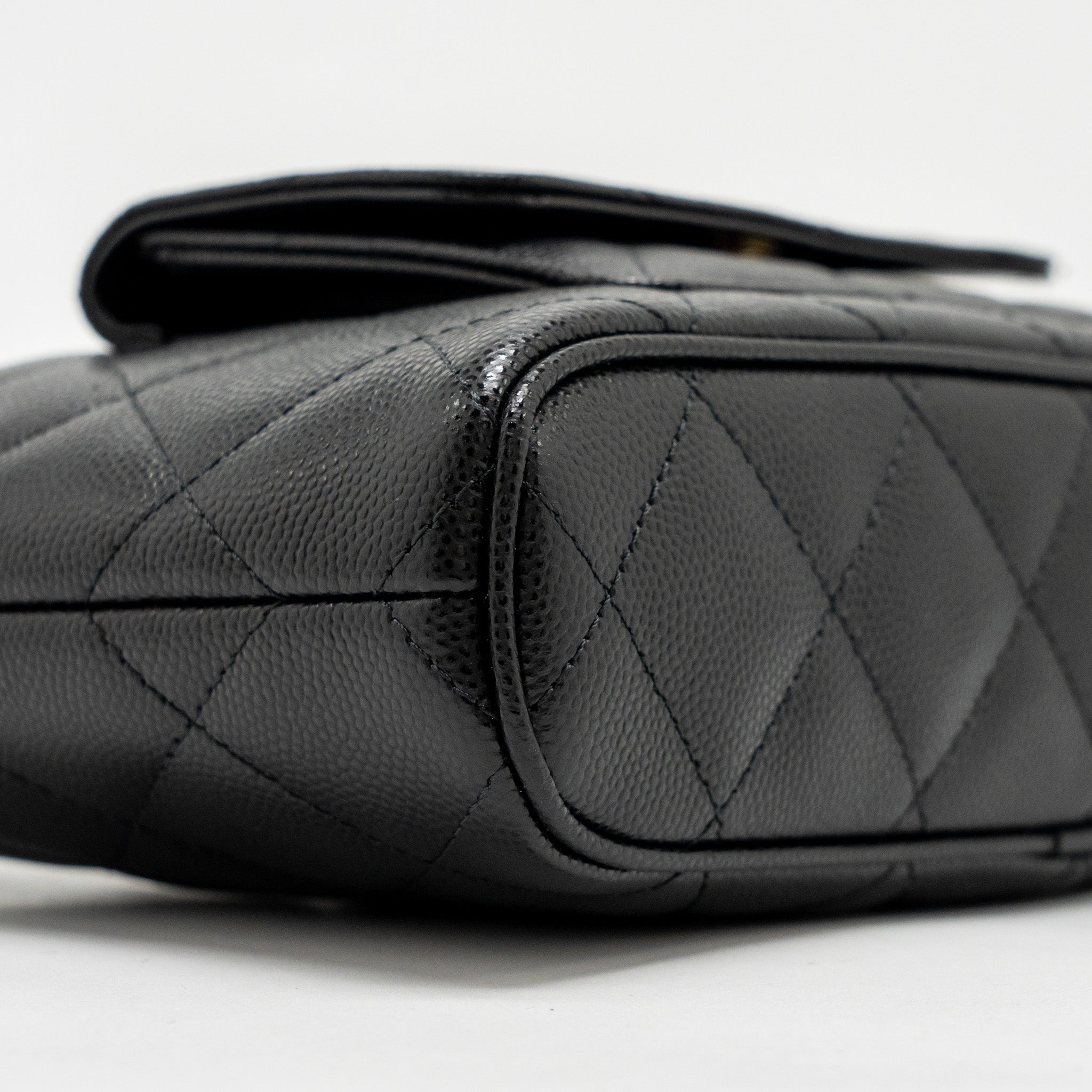 CHANEL FOLD FLAP VANITY CLUTCH WITH CHAIN CAVIAR BLACK GHW (MICROCHIP)