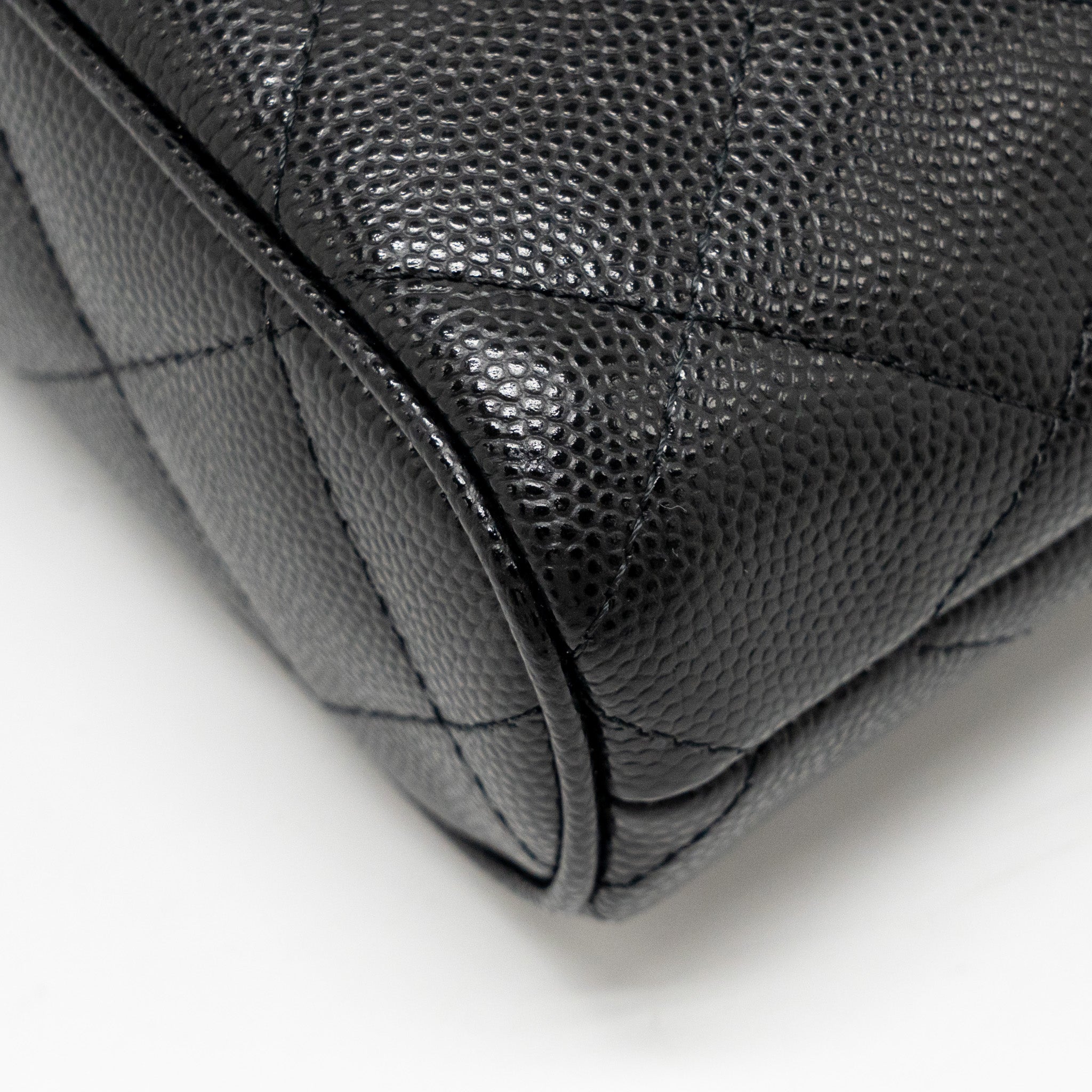 CHANEL FOLD FLAP VANITY CLUTCH WITH CHAIN CAVIAR BLACK GHW (MICROCHIP)