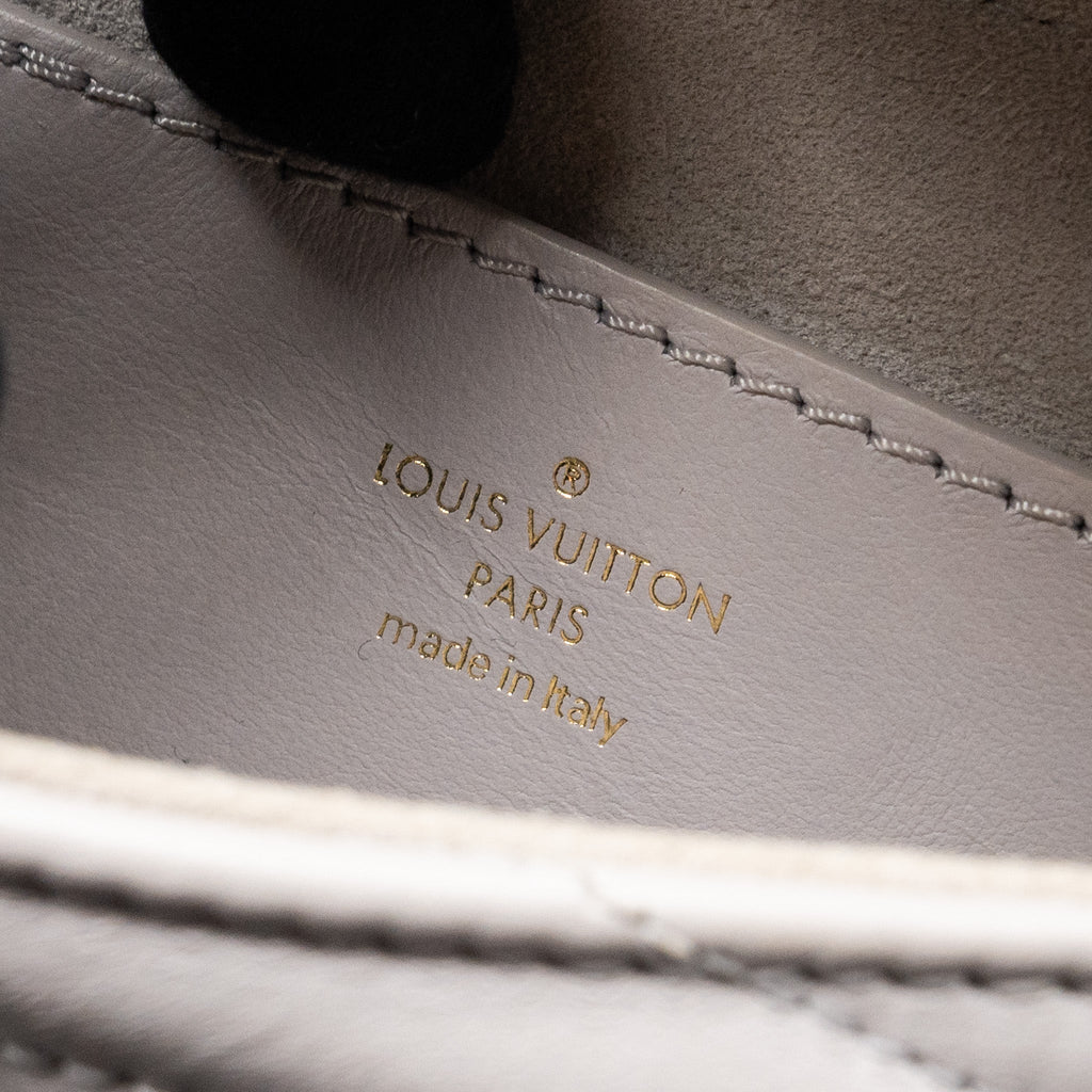 LOUIS VUITTON NEW WAVE MULTI POCHETTE CALFSKIN BRUME GHW