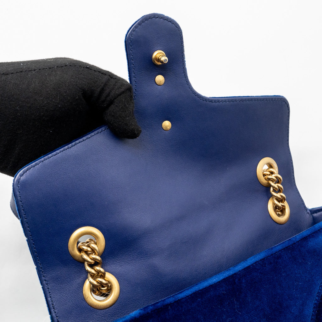 GUCCI SMALL GG MARMONT SHOULDER BAG VELVET BLUE GHW