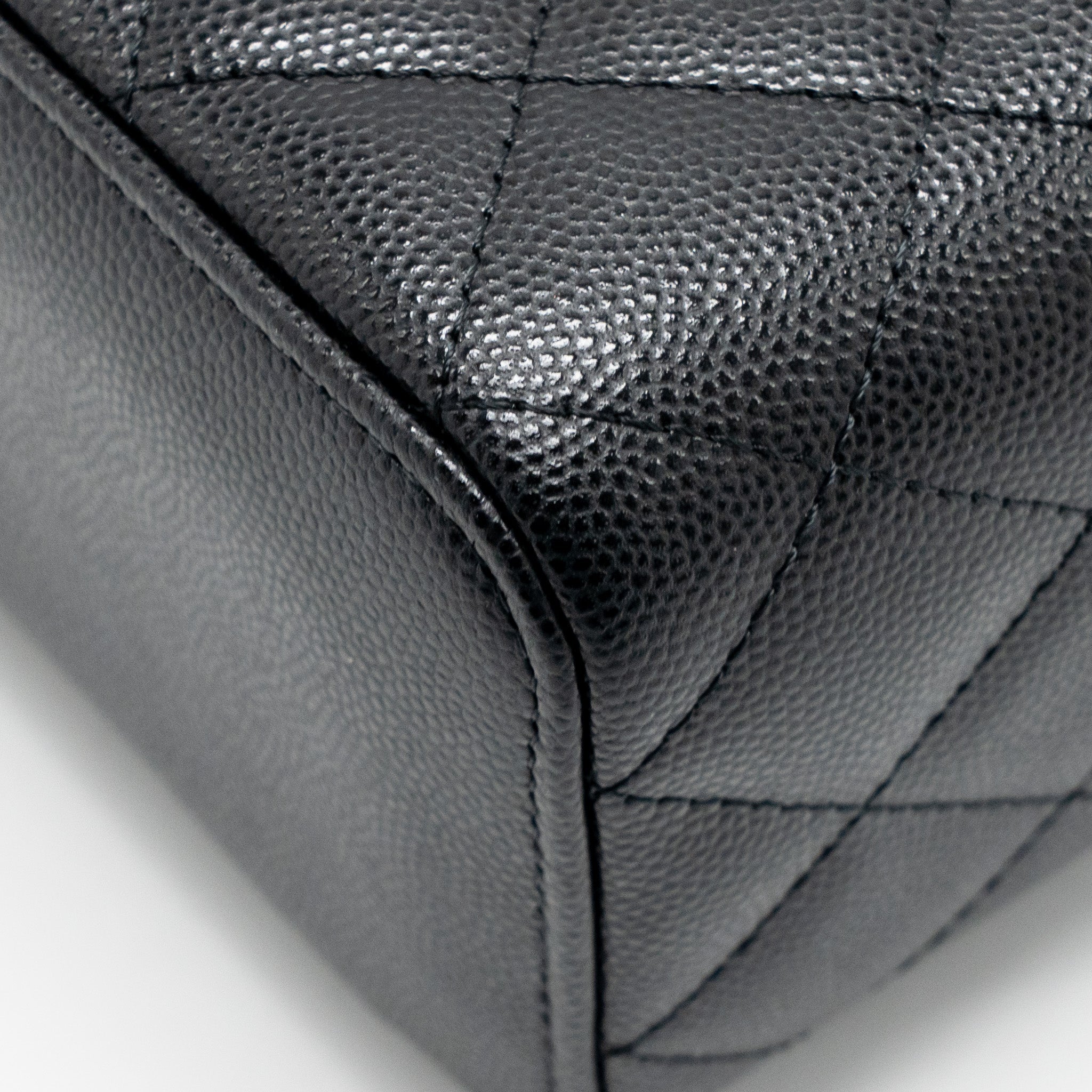 CHANEL LONG VANITY CASE CAVIAR BLACK LGHW