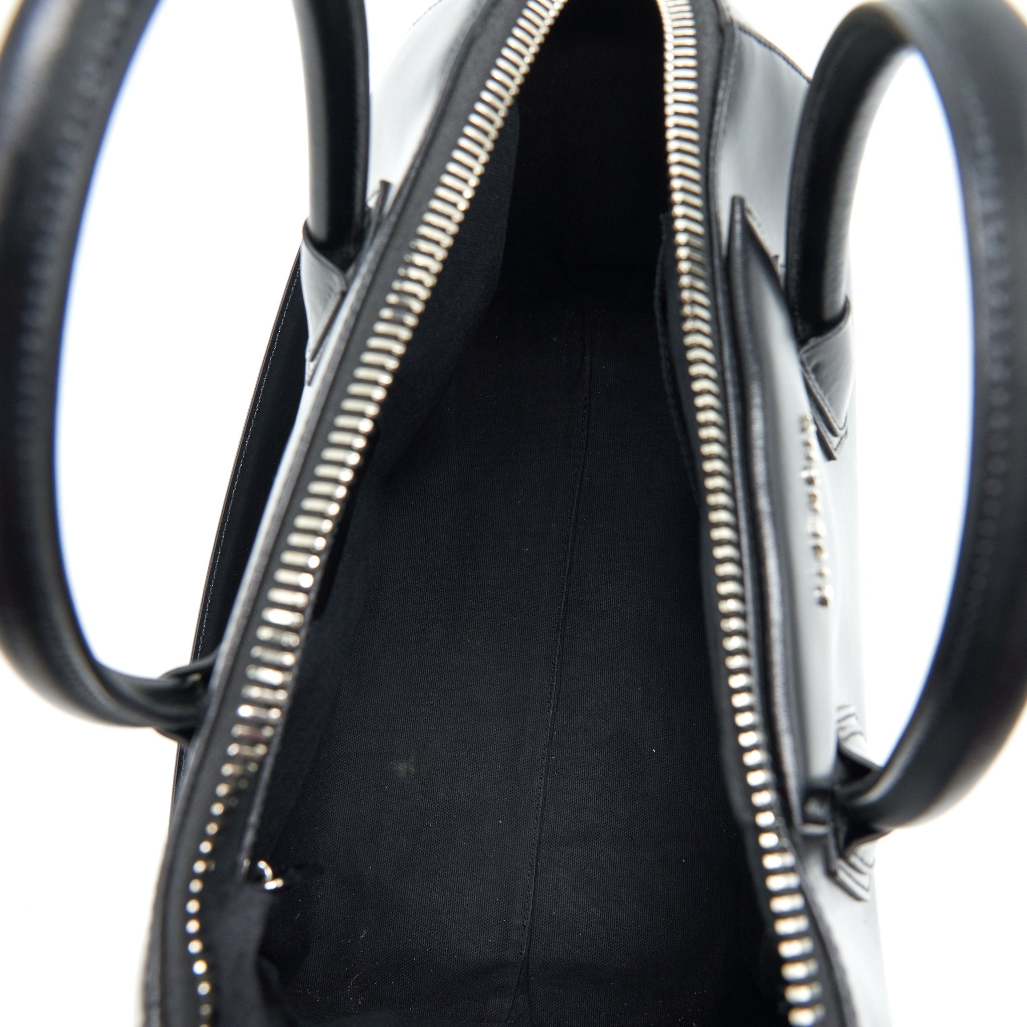GIVENCHY ANTIGONA MEDIUM BLACK