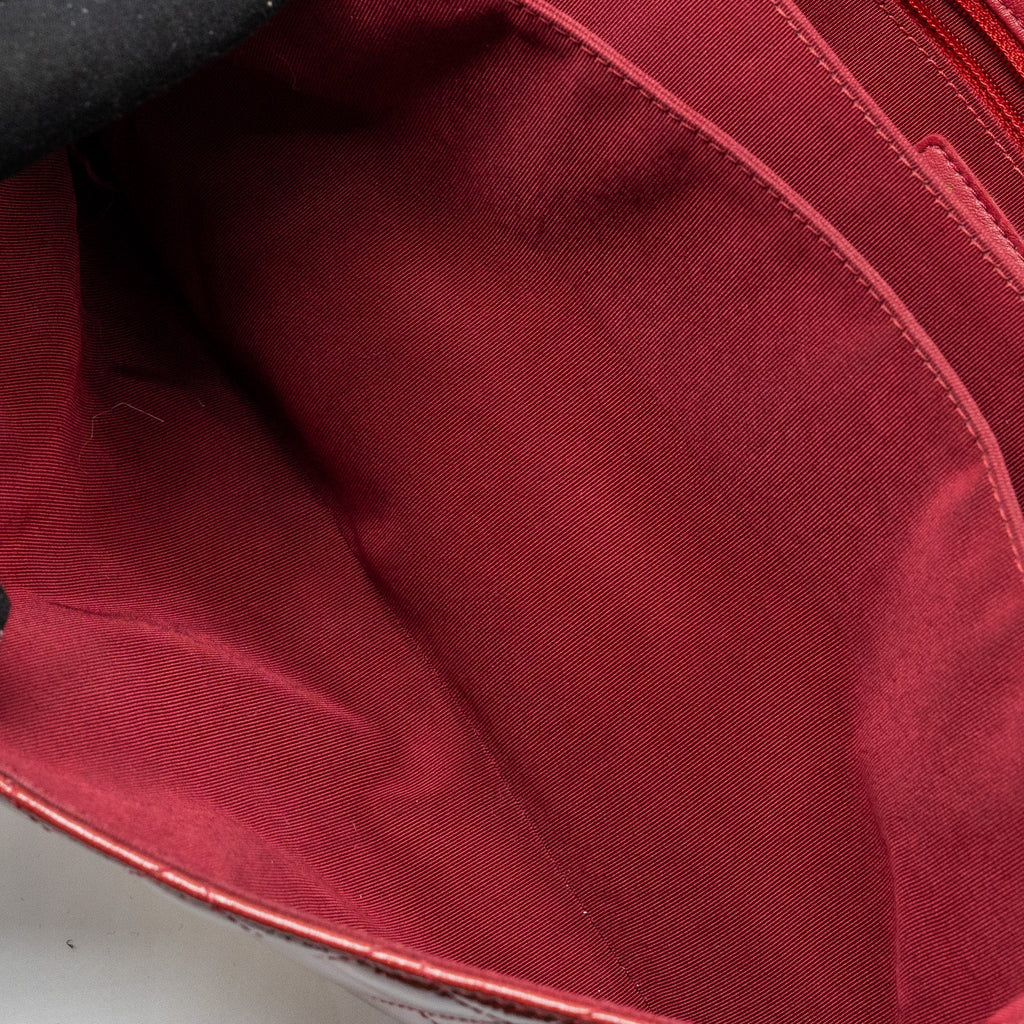 CHANEL SEASONAL FLAP BAG PATENT GOATSKIN/LAMBSKIN RED GHW