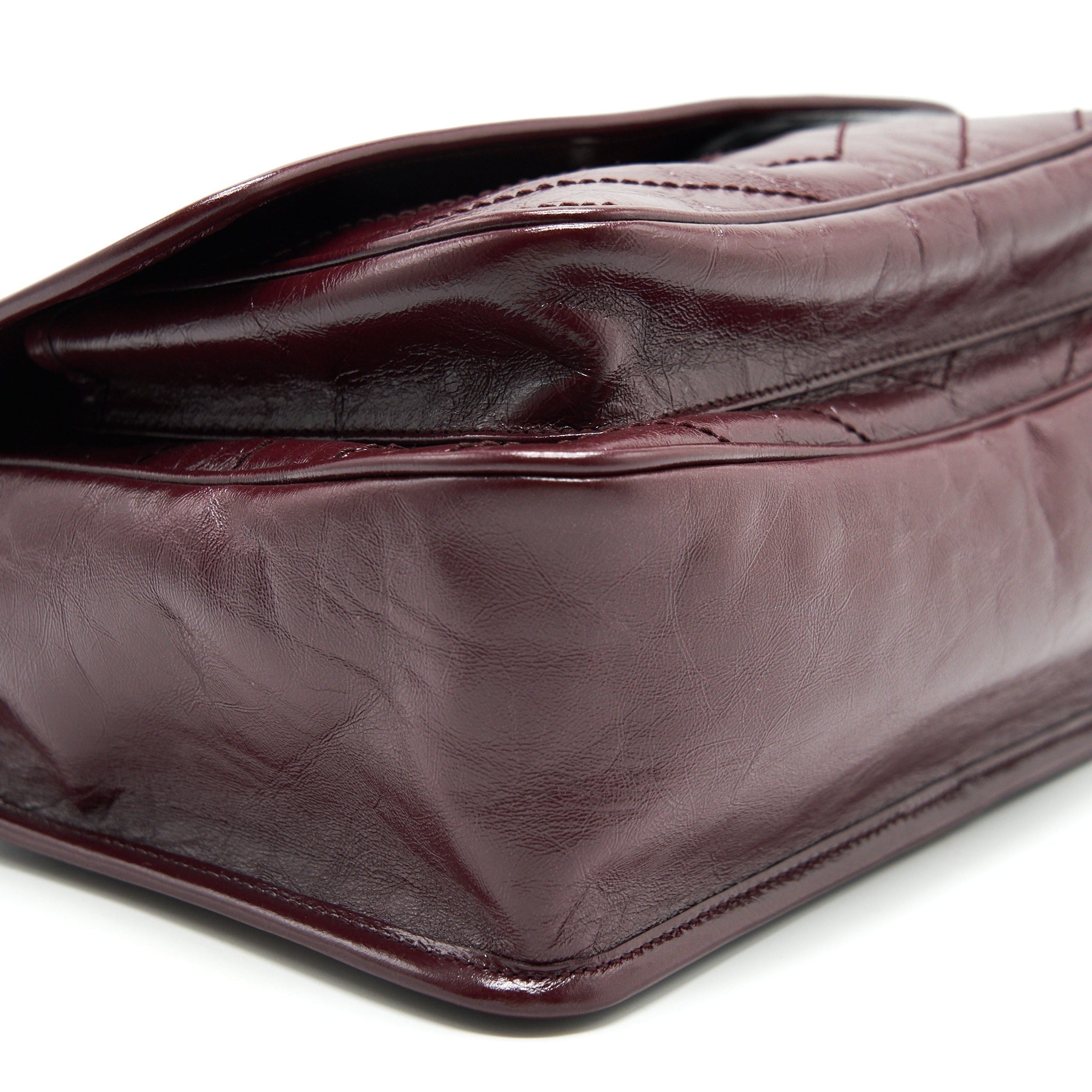 SAINT LAURENT MEDIUM NIKI SHINNY LEATHER BURGUNDY