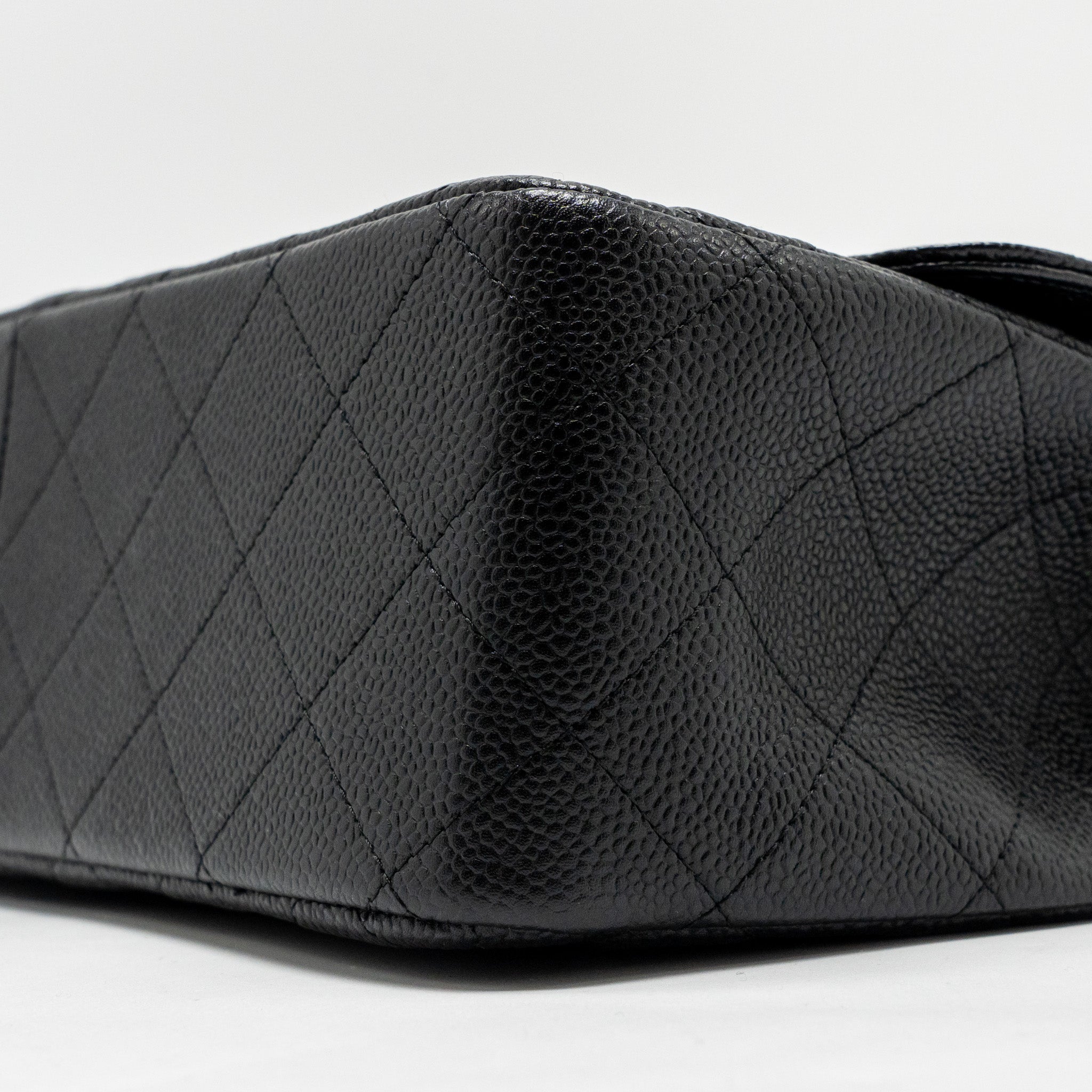 CHANEL JUMBO CLASSIC DOUBLE FLAP BAG CAVIAR BLACK GHW