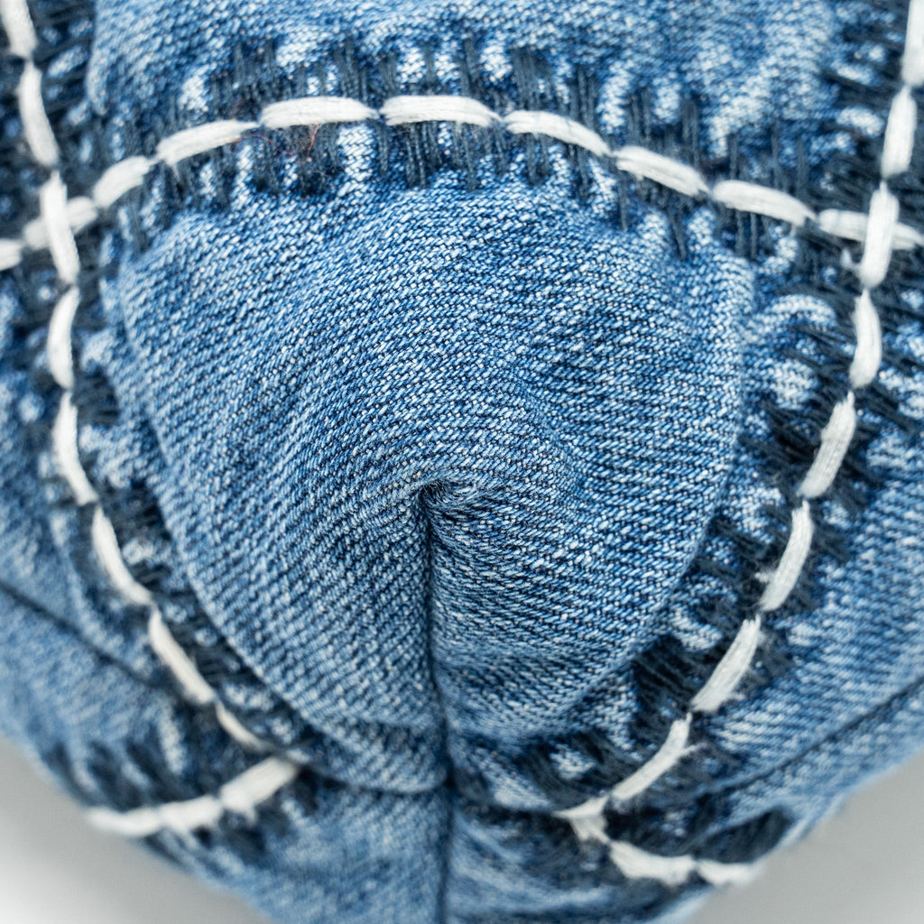 CHANEL SMALL 22 BAG DENIM BLUE/WHITE SHW (MICROCHIP)