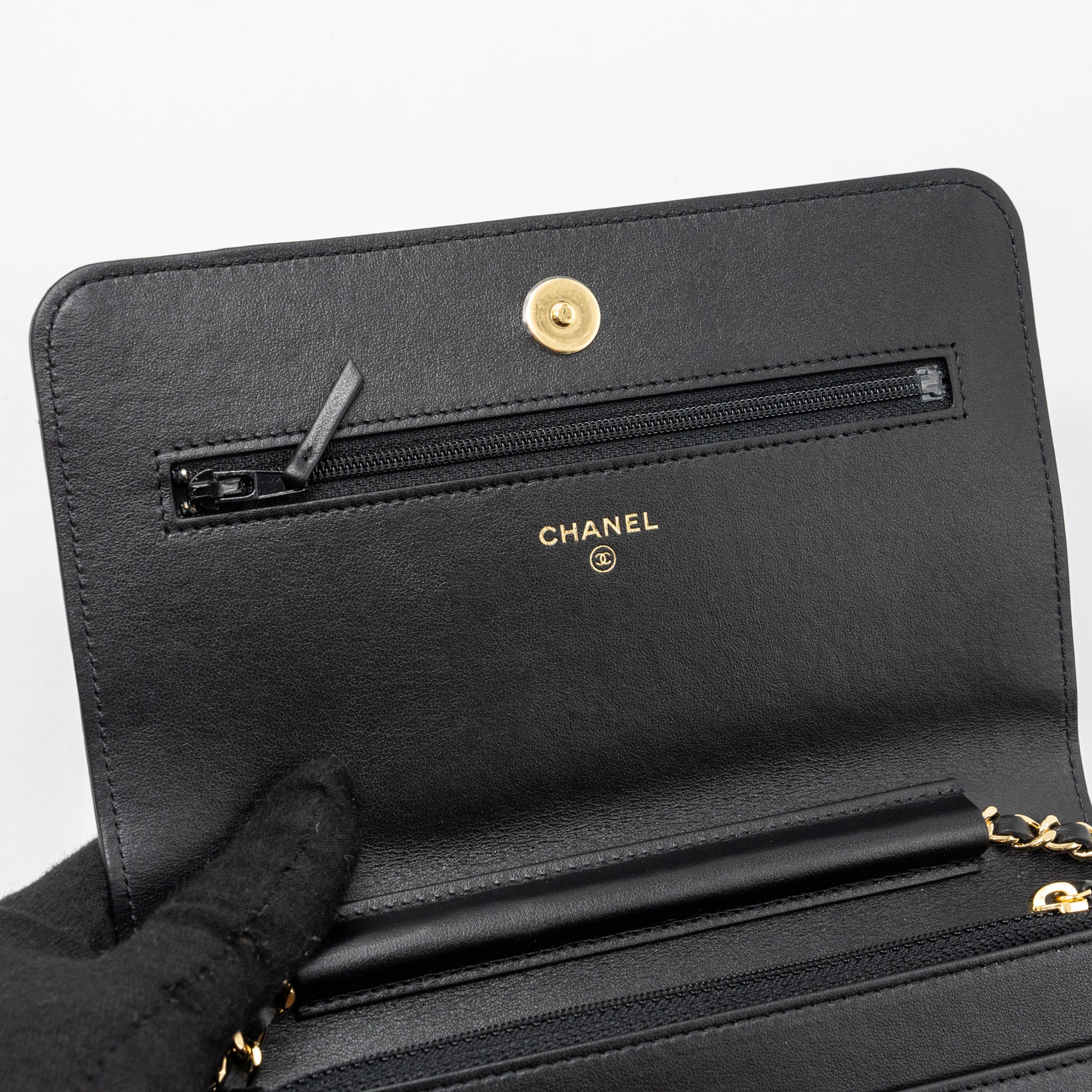 CHANEL QUILTED WALLET ON CHAIN SHINY CALFSKIN BLACK GHW (MICROCHIP)
