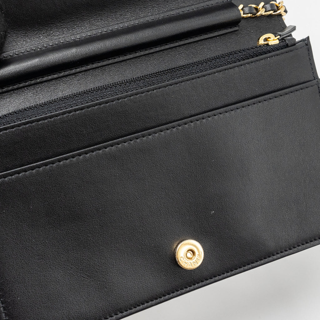 CHANEL QUILTED WALLET ON CHAIN SHINY CALFSKIN BLACK GHW (MICROCHIP)