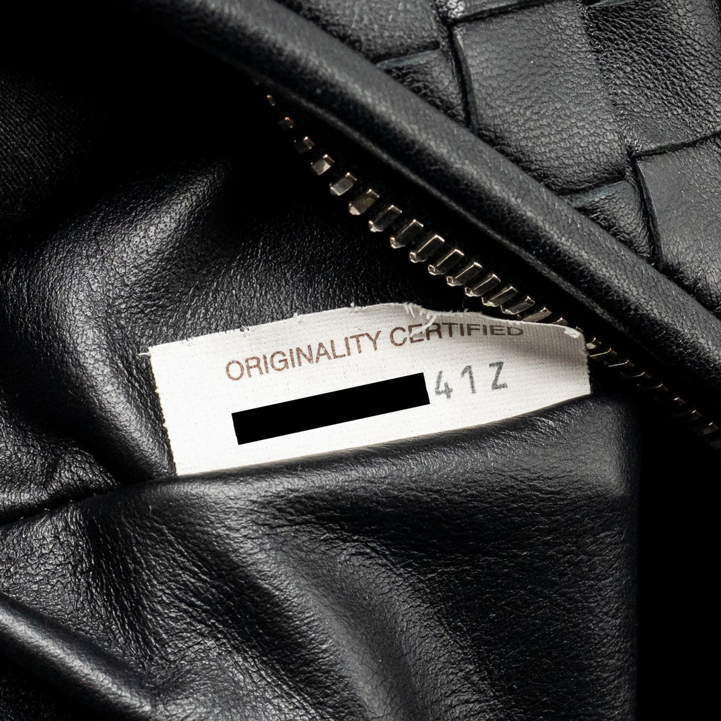 BOTTEGA VENETA SMALL JODIE LAMBSKIN BLACK SHW