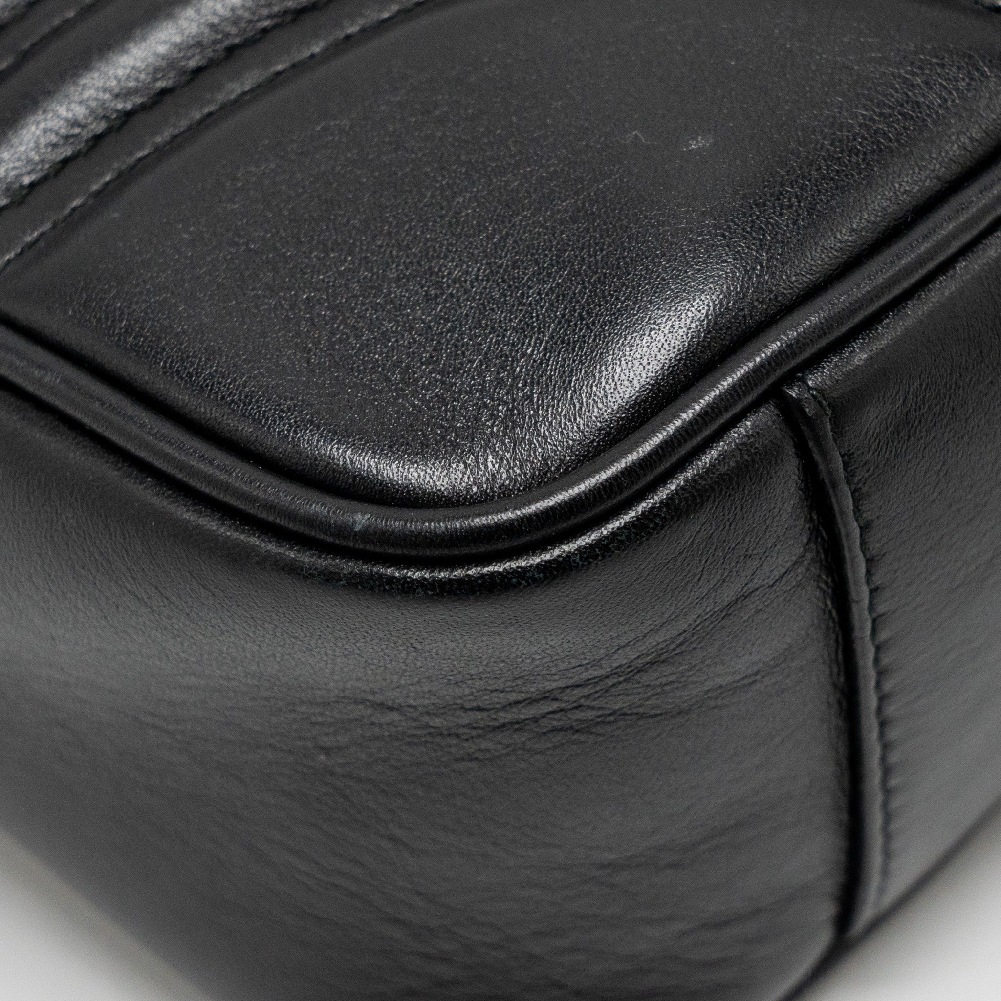 GUCCI MEDIUM GG MARMONT SHOULDER BAG CALFSKIN BLACK GHW