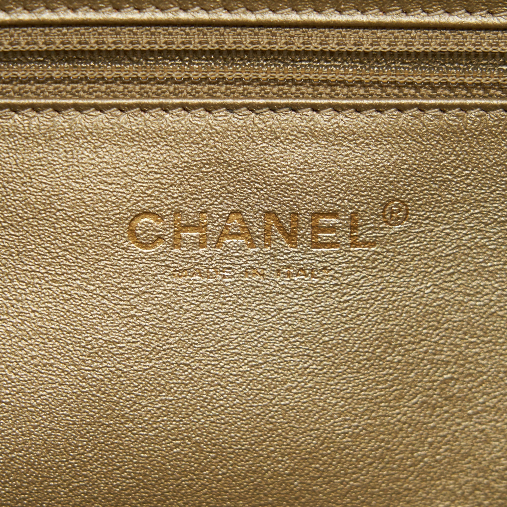 CHANEL CALFSKIN LEATHER SHOPPING BAG BLACK/BEIGE