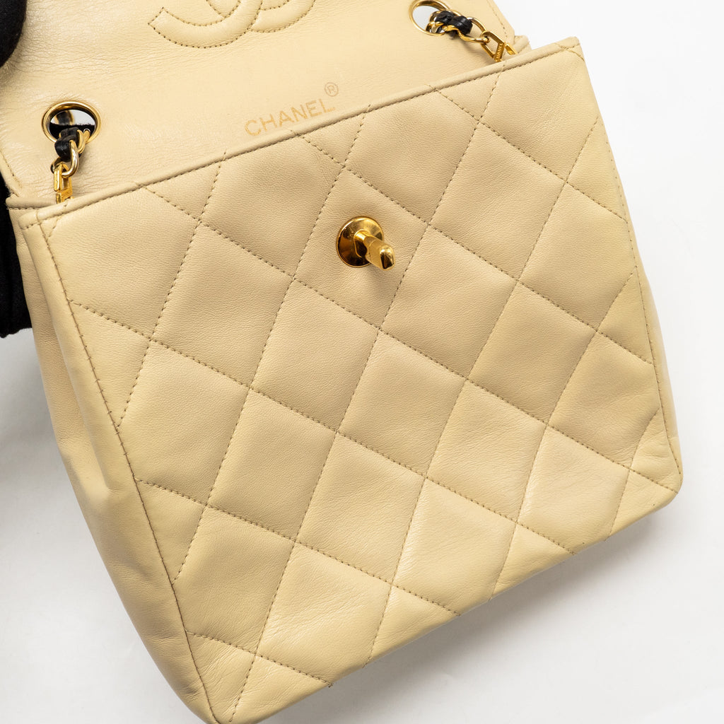 CHANEL VINTAGE QUILTED ENVELOPE FLAP BAG LAMBSKIN BEIGE / BLACK GHW