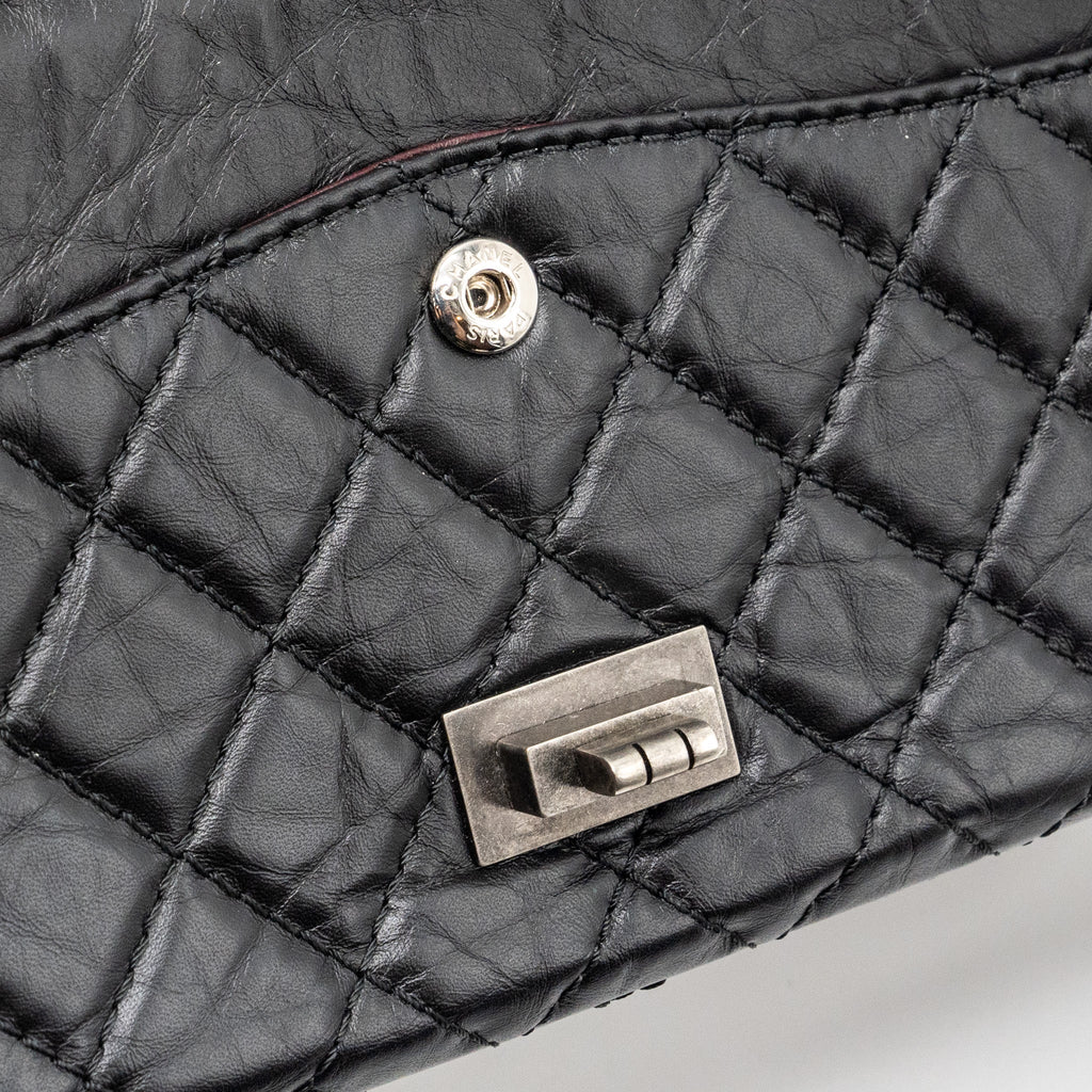 CHANEL SMALL 2.55 REISSUE FLAP BAG AGED CALFSKIN BLACK RUTHENIUM HARDWARE