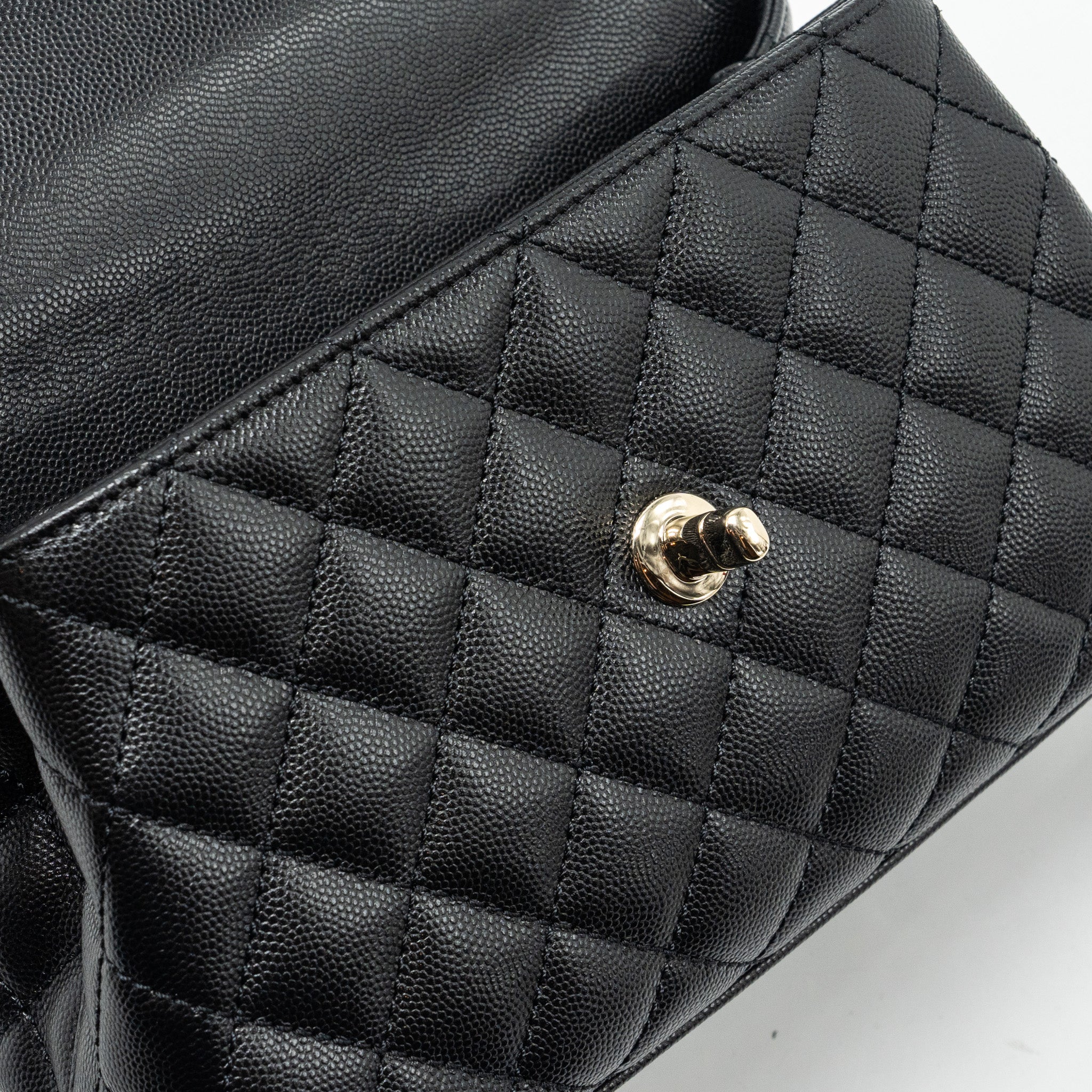 CHANEL SMALL COCO HANDLE CAVIAR BLACK LGHW (MICROCHIP)