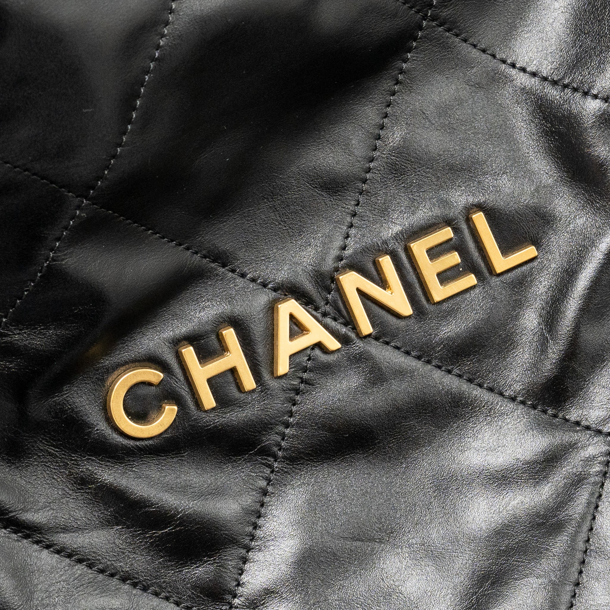CHANEL SMALL 22 BAG SHINY CALFSKIN BLACK GHW (MICROCHIP)