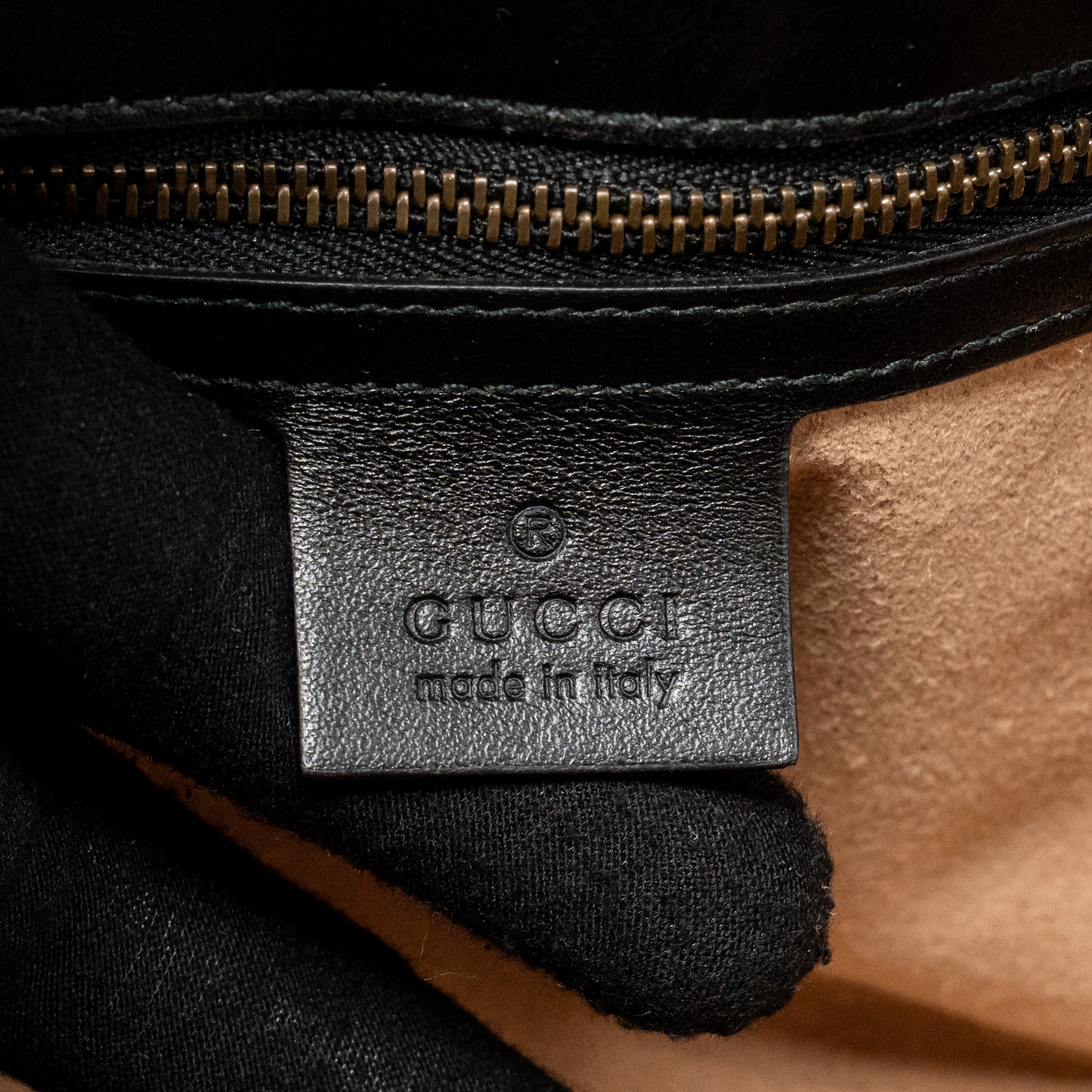 GUCCI MEDIUM GG MARMONT SHOULDER BAG CALFSKIN BLACK GHW