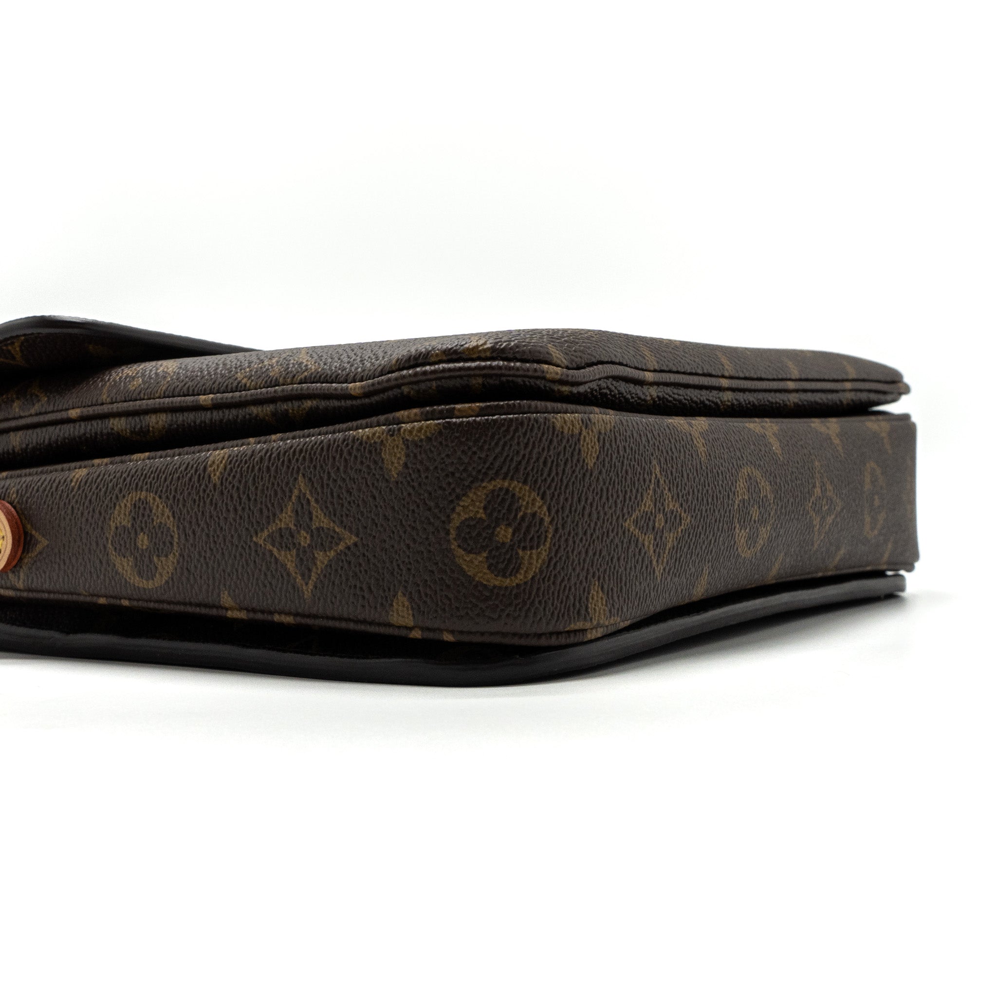 LOUIS VUITTON POCHETTE MÉTIS MONOGRAM CANVAS GHW