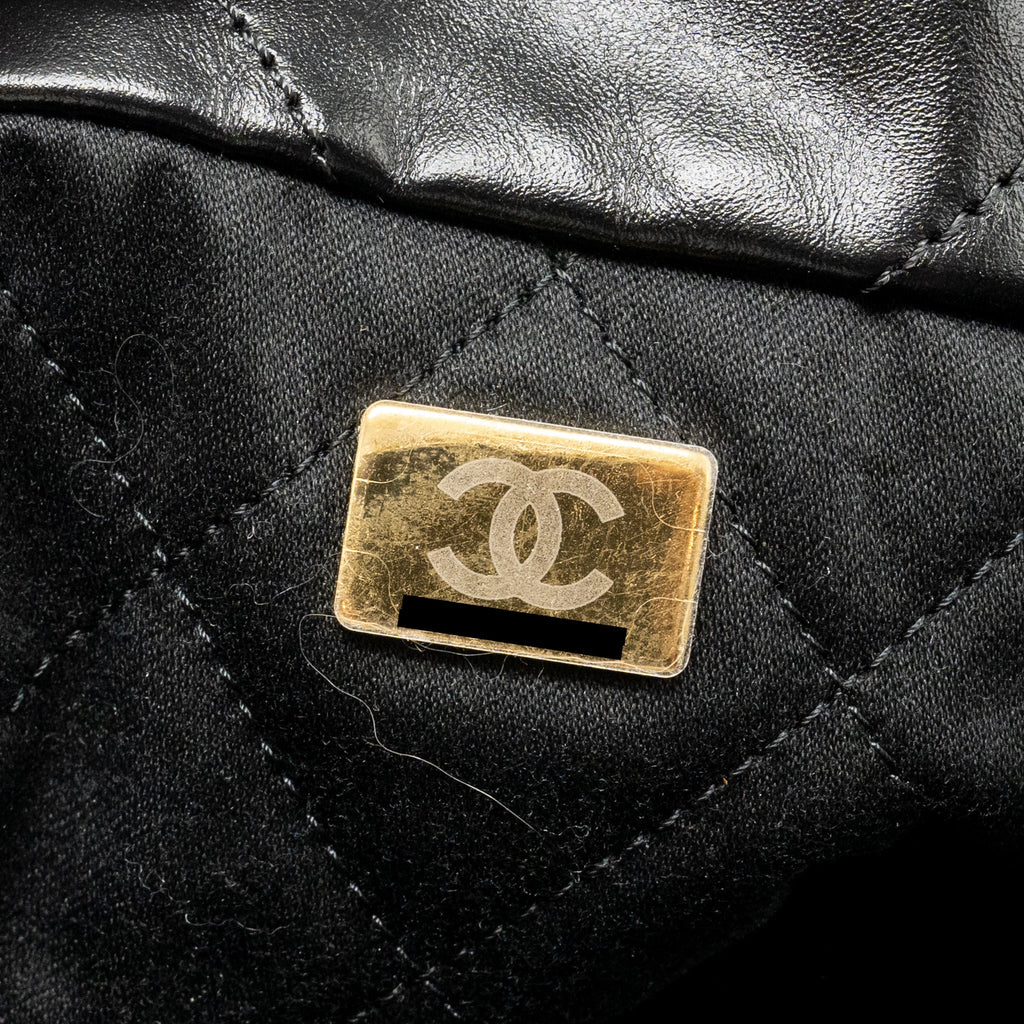 CHANEL SMALL 22 BAG SHINY CALFSKIN BLACK GHW (MICROCHIP)