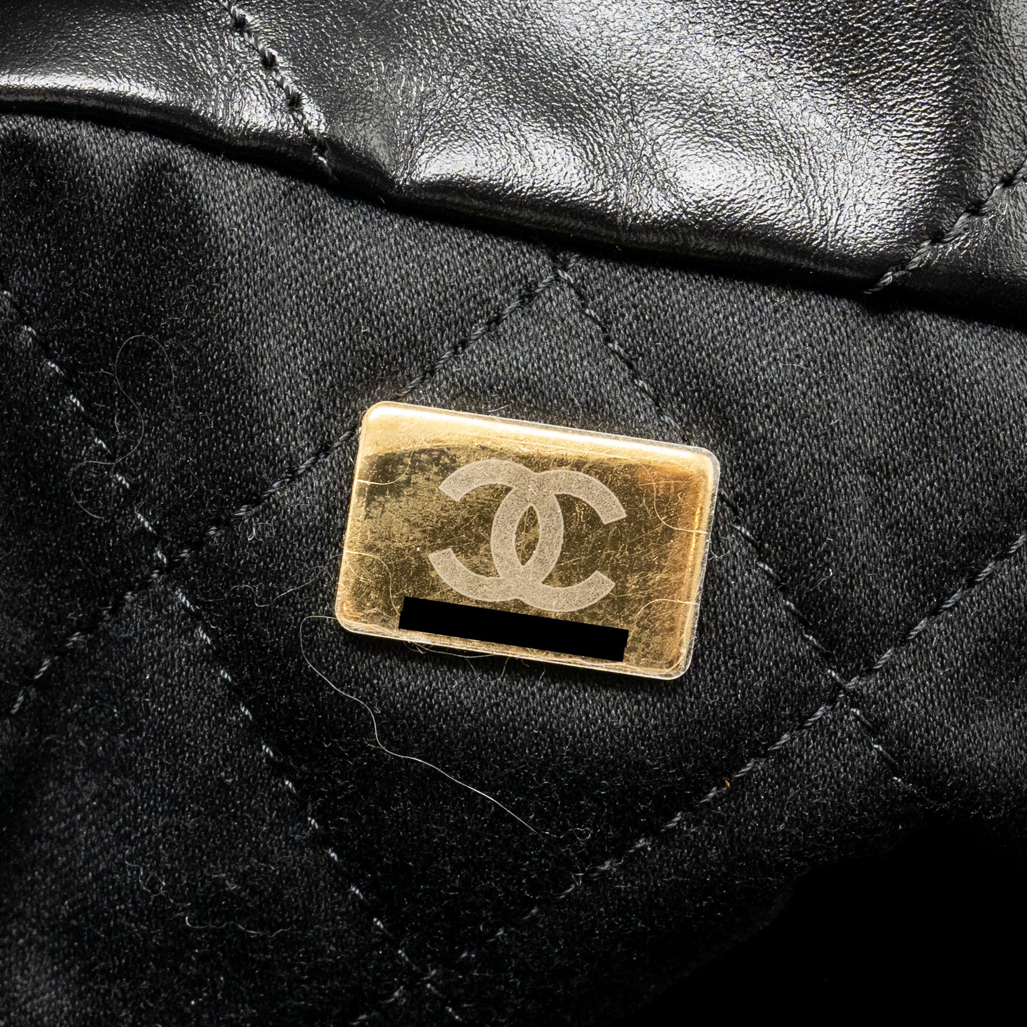 CHANEL SMALL 22 BAG SHINY CALFSKIN BLACK GHW (MICROCHIP)