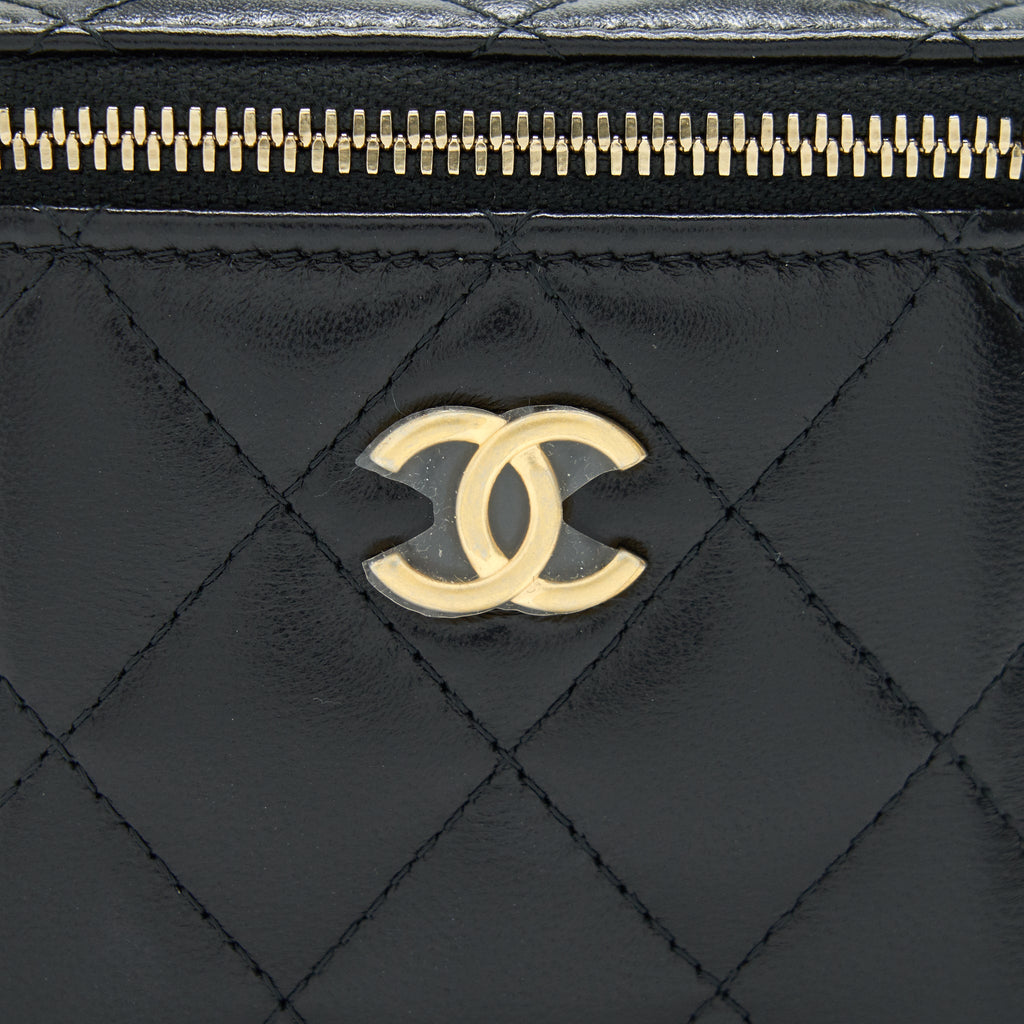 CHANEL SMALL HANDLE VANITY WITH CHAIN  LAMBSKIN BLACK GHW