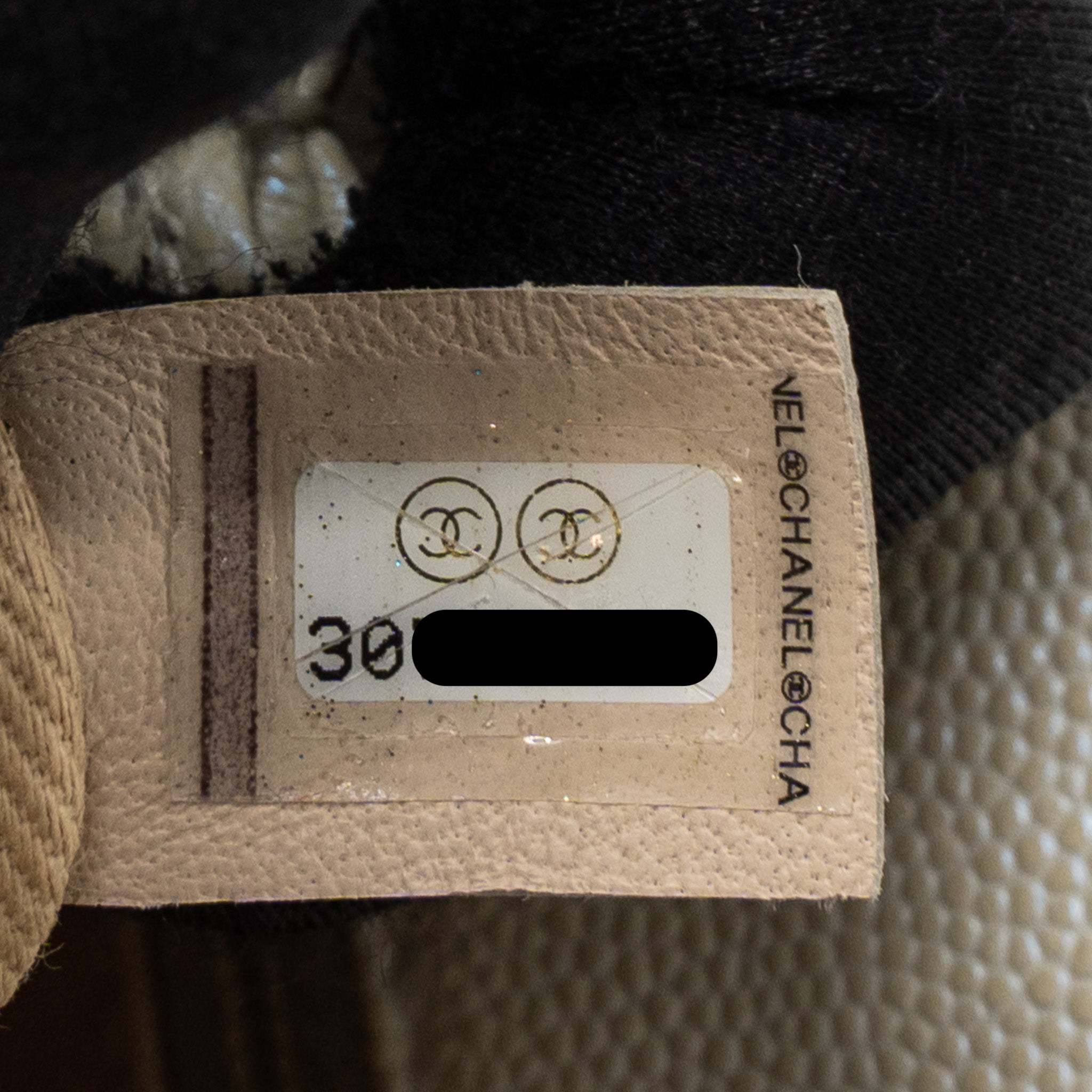 CHANEL MINI COCO HANDLE CAVIAR IRIDESCENT WHITE LGHW