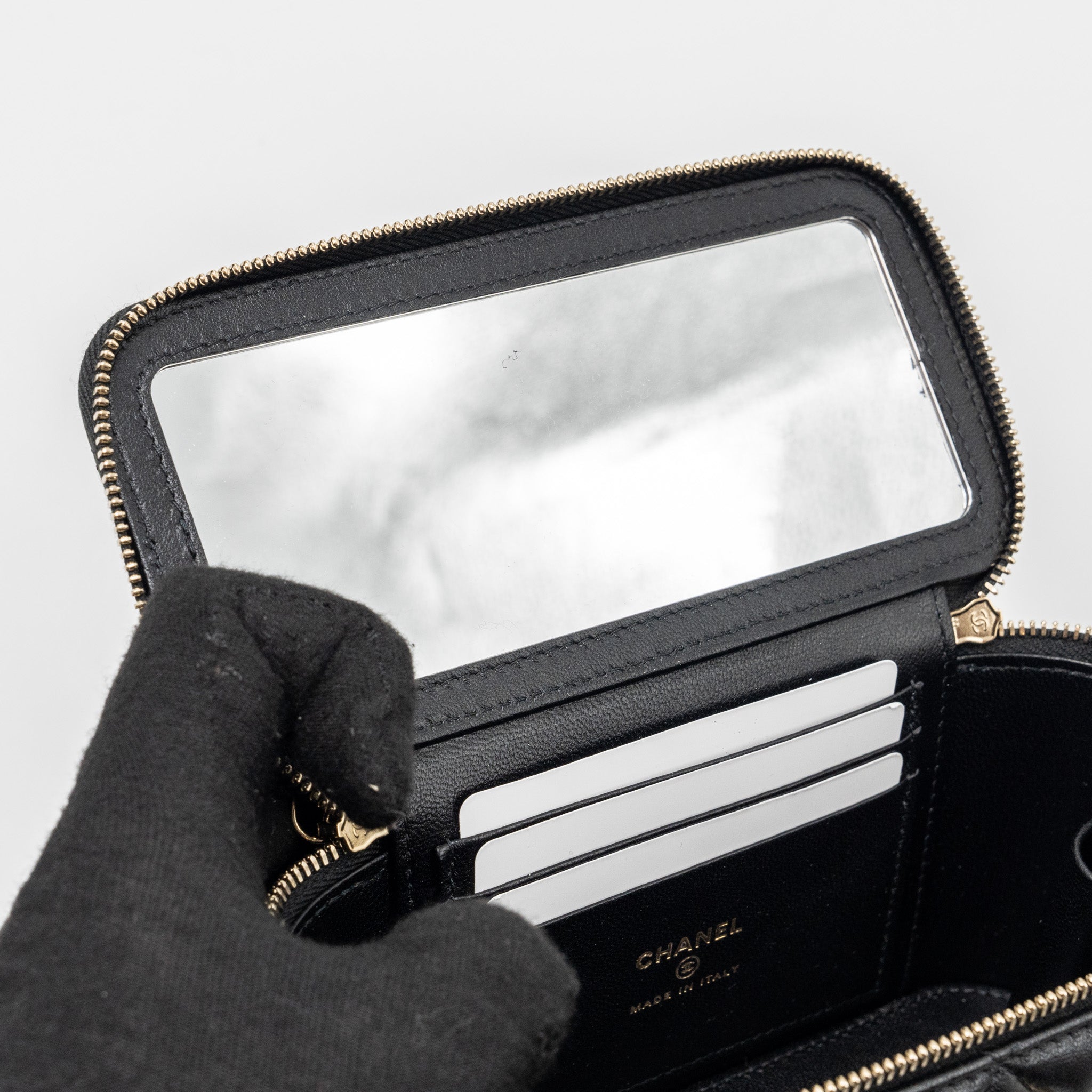 CHANEL TOP HANDLE LONG VANITY CASE LAMBSKIN BLACK LGHW (MICROCHIP)
