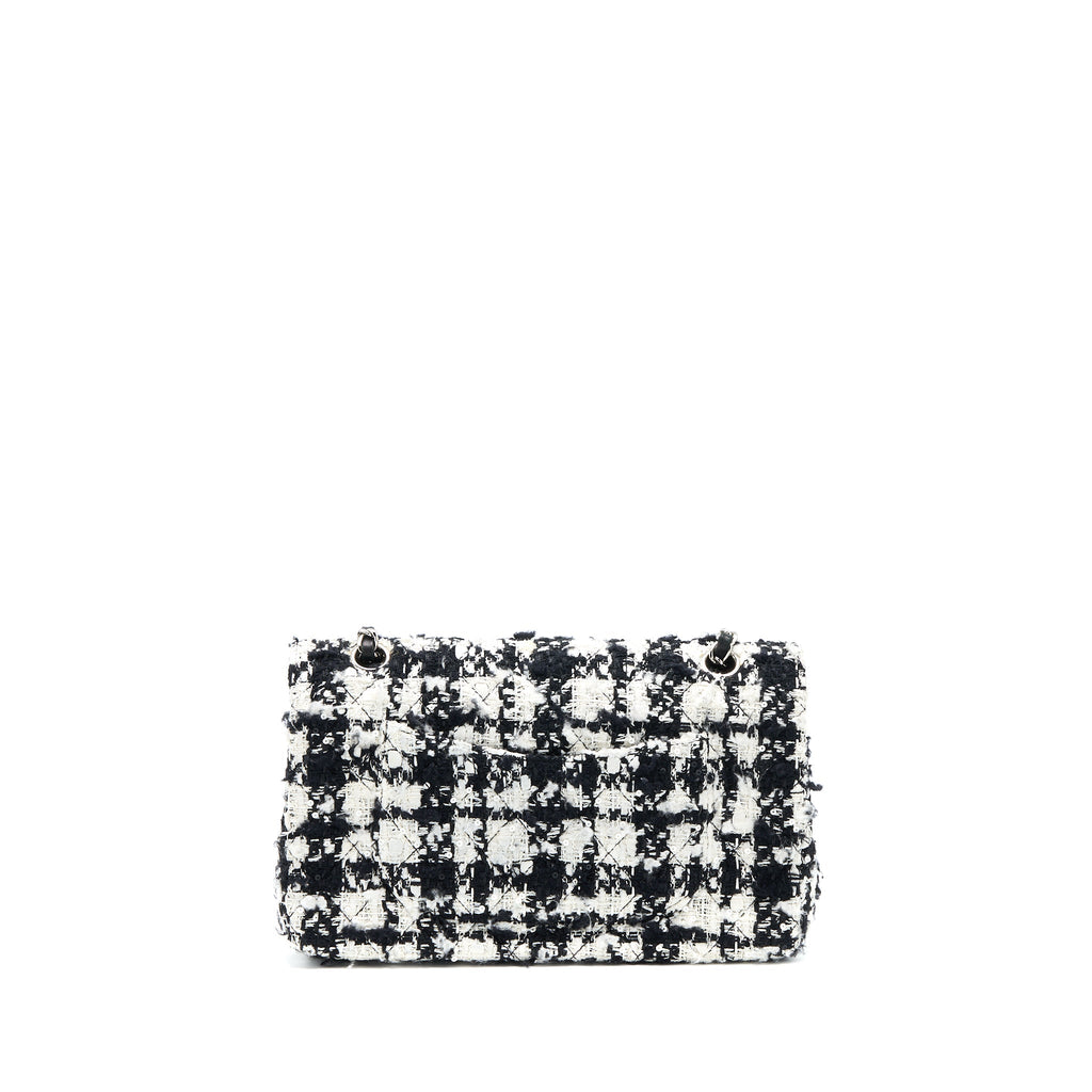 CHANEL VINTAGE MEDIUM CLASSIC FLAP BAG TWEED BLACK AND WHITE SHW