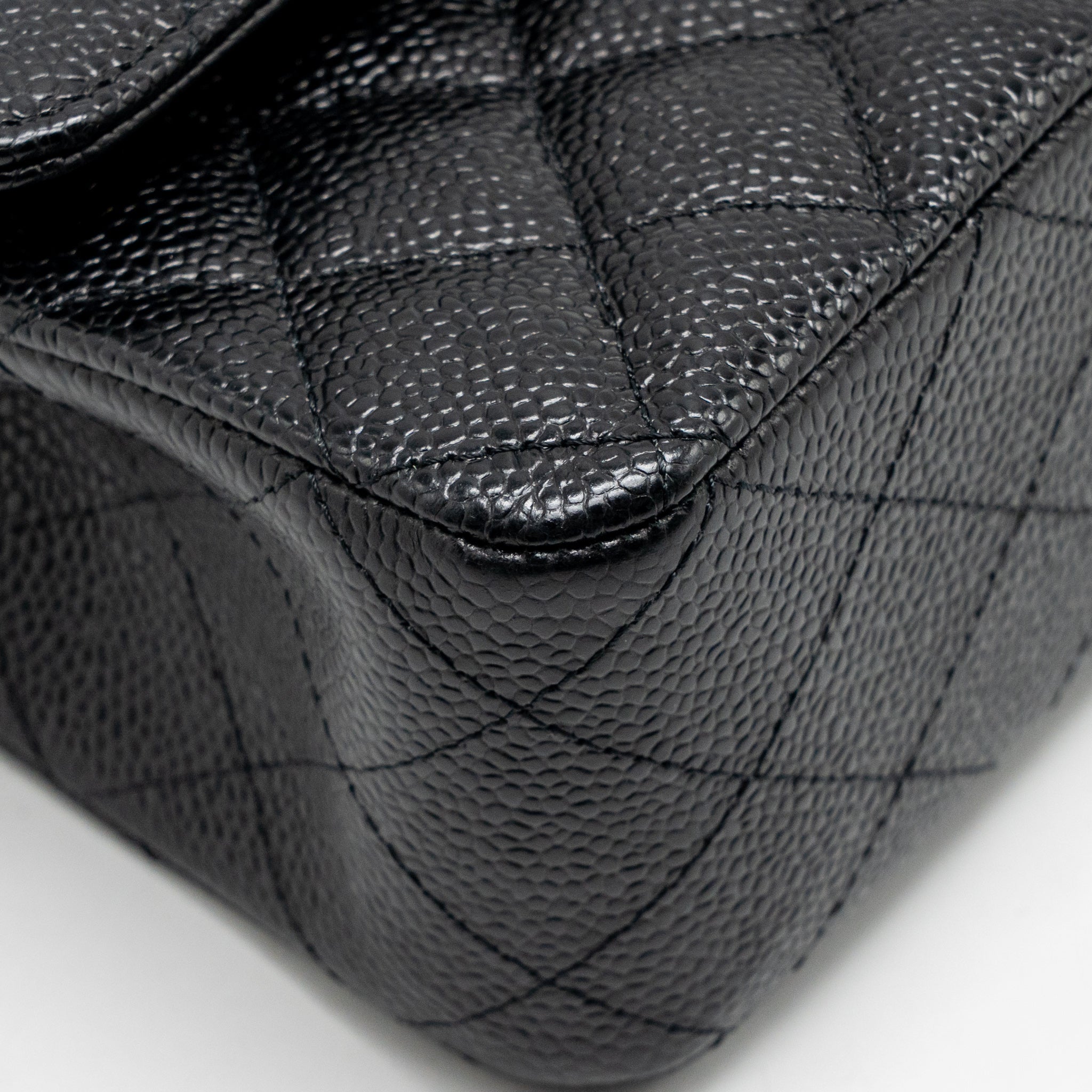 CHANEL MEDIUM CLASSIC DOUBLE FLAP BAG CAVIAR BLACK GHW