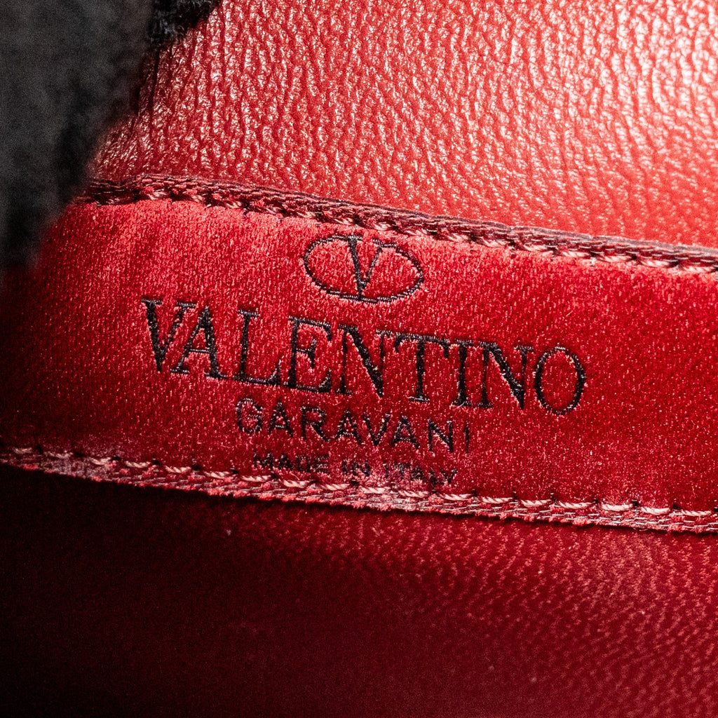 VALENTINO GARAVANI ROCKSTUD FLAP BAG CALFSKIN RED GHW