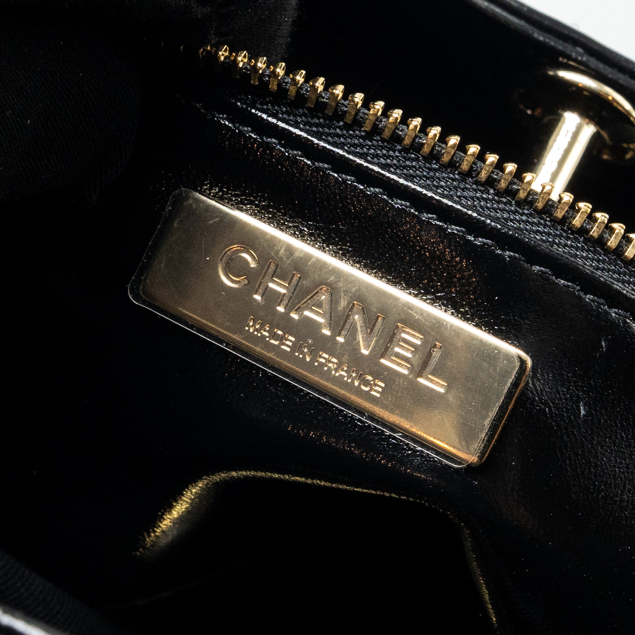 CHANEL MINI 31 BAG SHINY CALFSKIN BLACK LGHW (MICROCHIP)