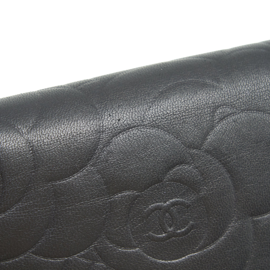 CHANEL CAMELLIA FOLD LONG WALLET LAMBSKIN BLACK / SILVER SHW