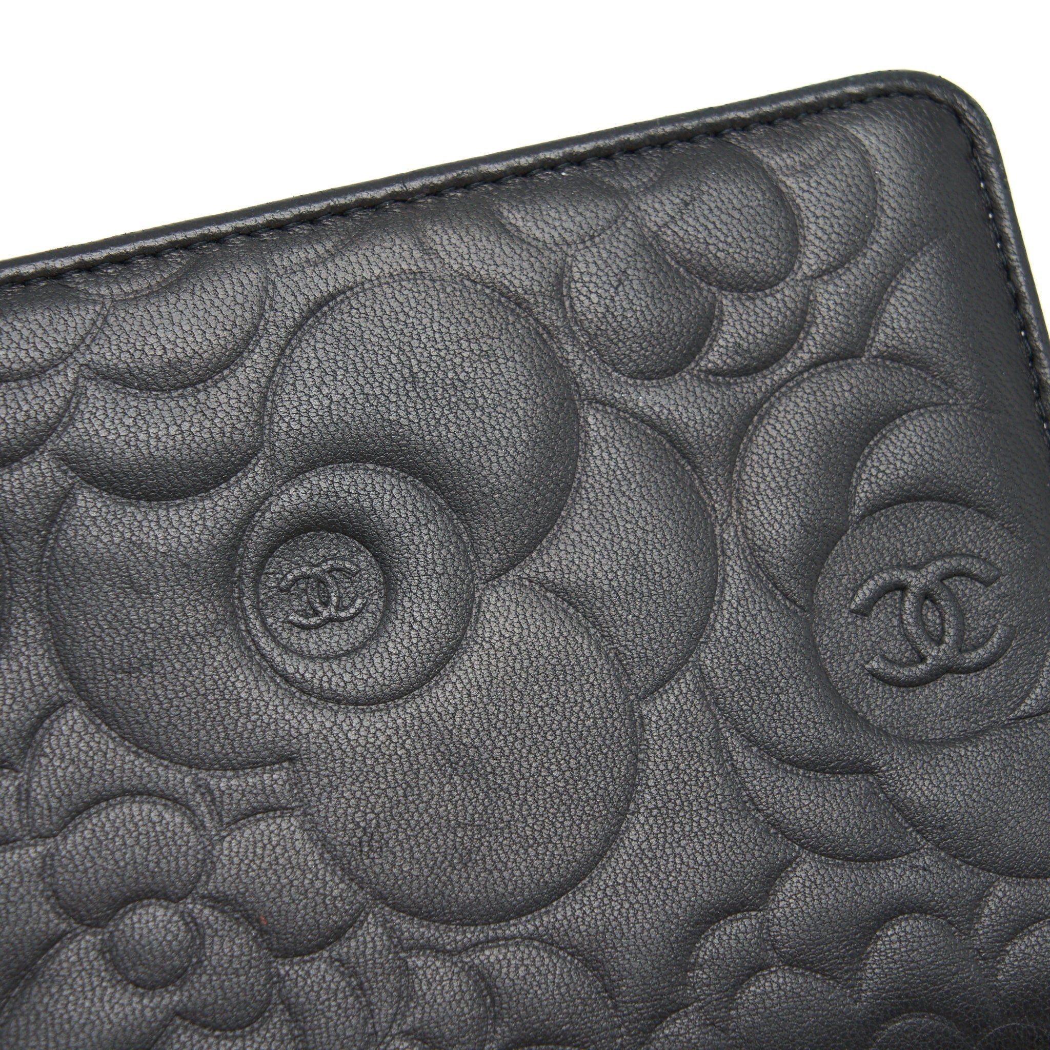 CHANEL CAMELLIA FOLD LONG WALLET LAMBSKIN BLACK / SILVER SHW