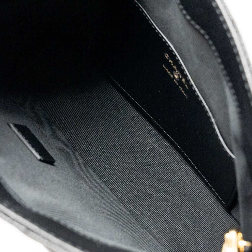 CHANEL FOLD FLAP VANITY CLUTCH WITH CHAIN CAVIAR BLACK GHW (MICROCHIP)