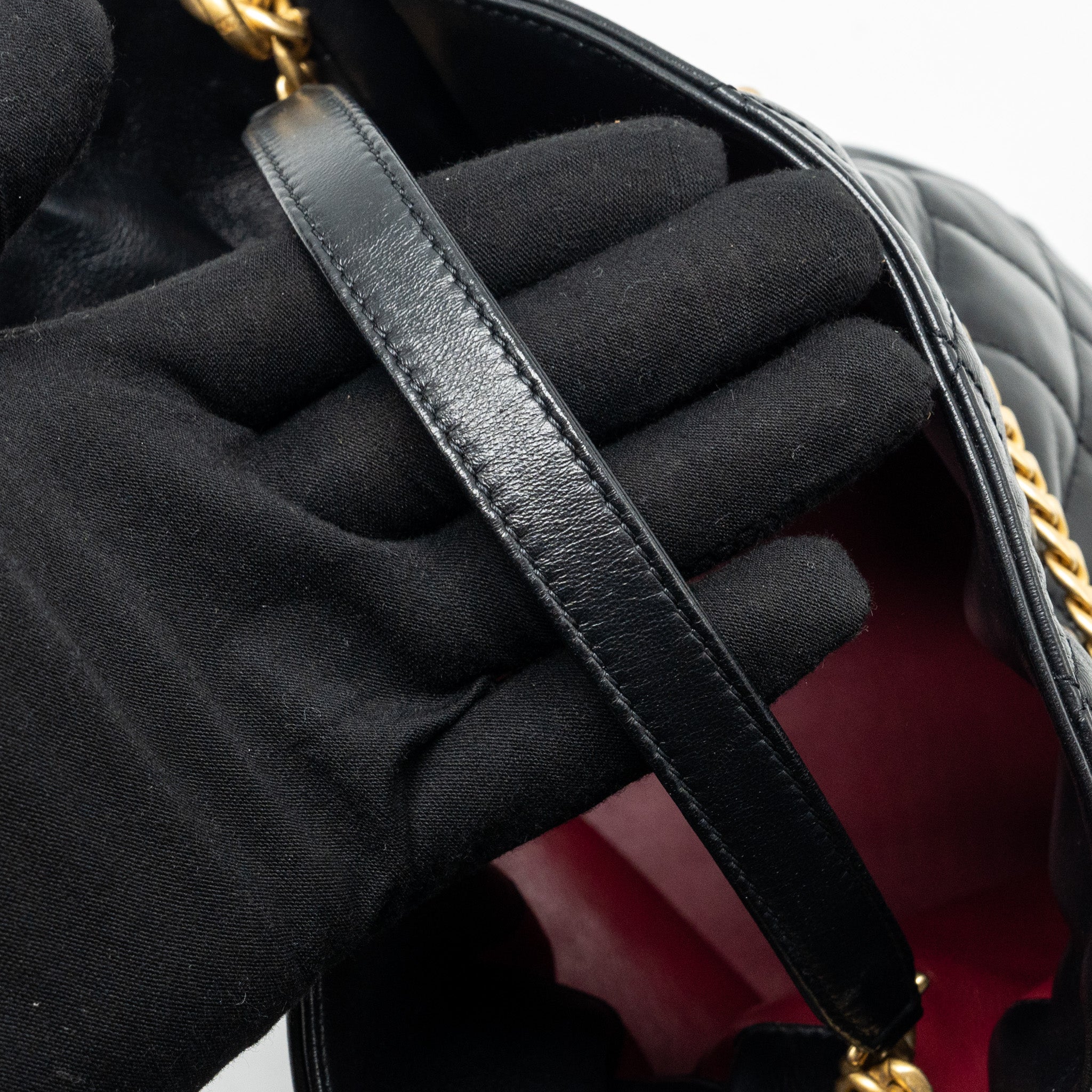 CHANEL 22P DRAWSTRING BUCKET BAG LAMBSKIN BLACK GHW (MICROCHIP)