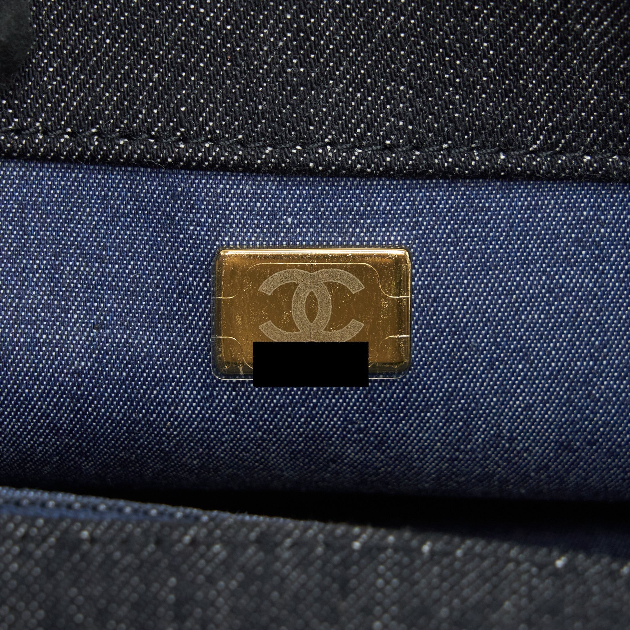 CHANEL 22S SMALL DENIM CC LOGO SHOULDER BAG GHW